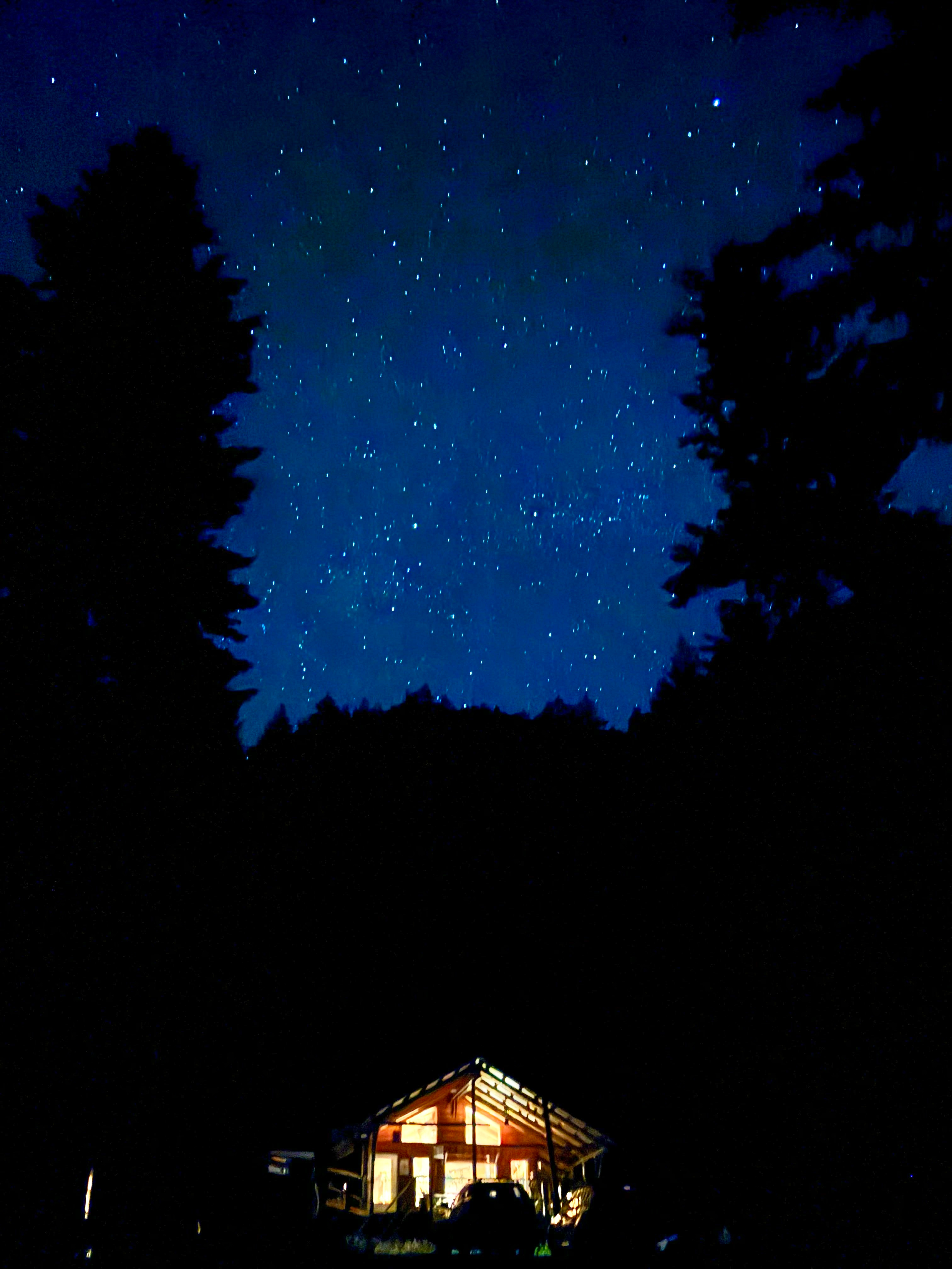 Rainier Mountain Escape 🌲 | Off-Grid Eco Lodge | Sleeps 14 | 20 Acres + Wildlife