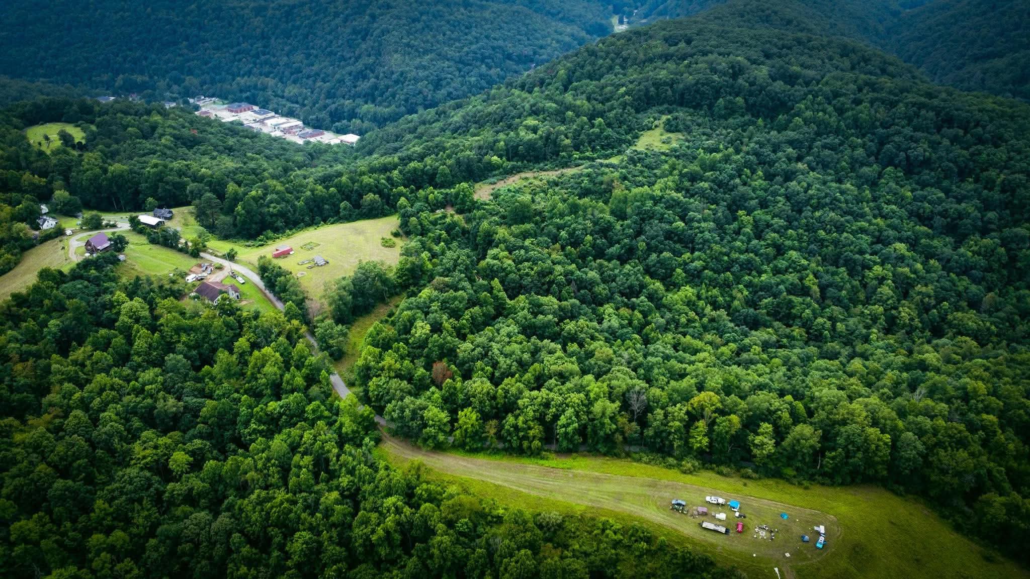 Full Moon Farm: Camping & Gathering
