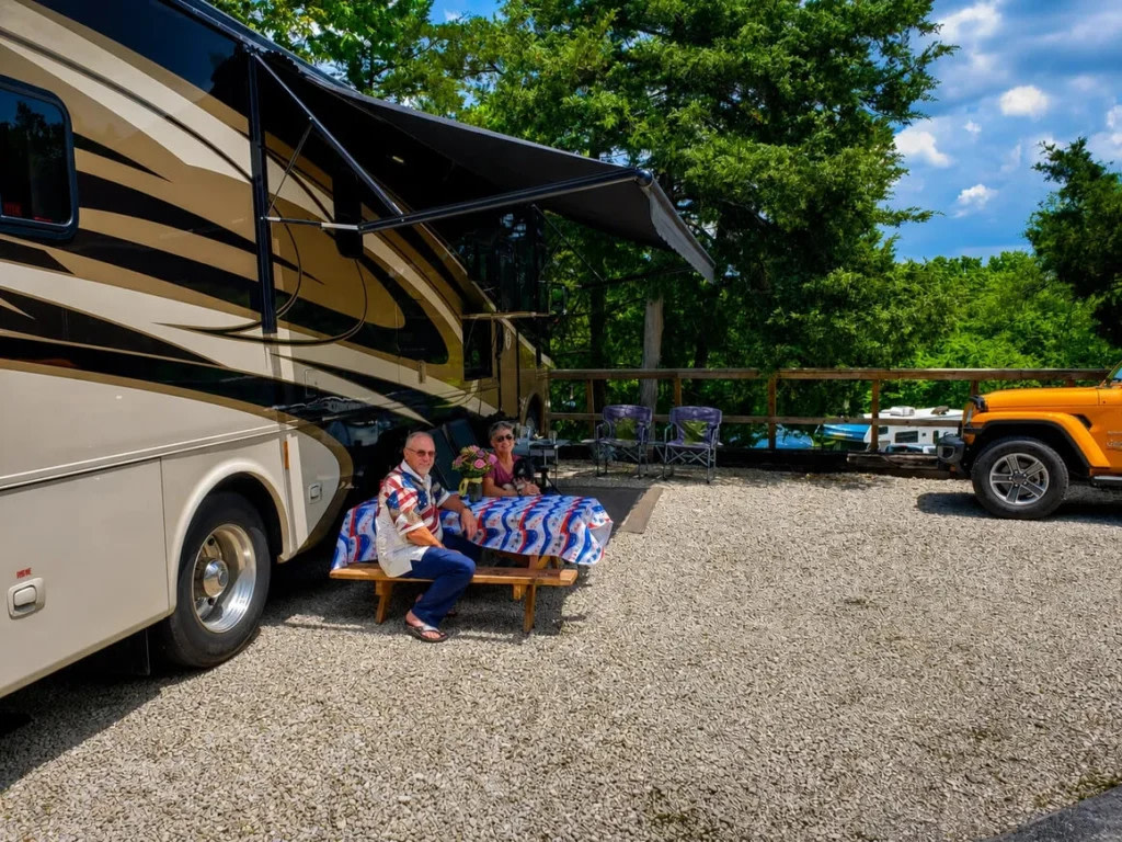 Unhitched Branson