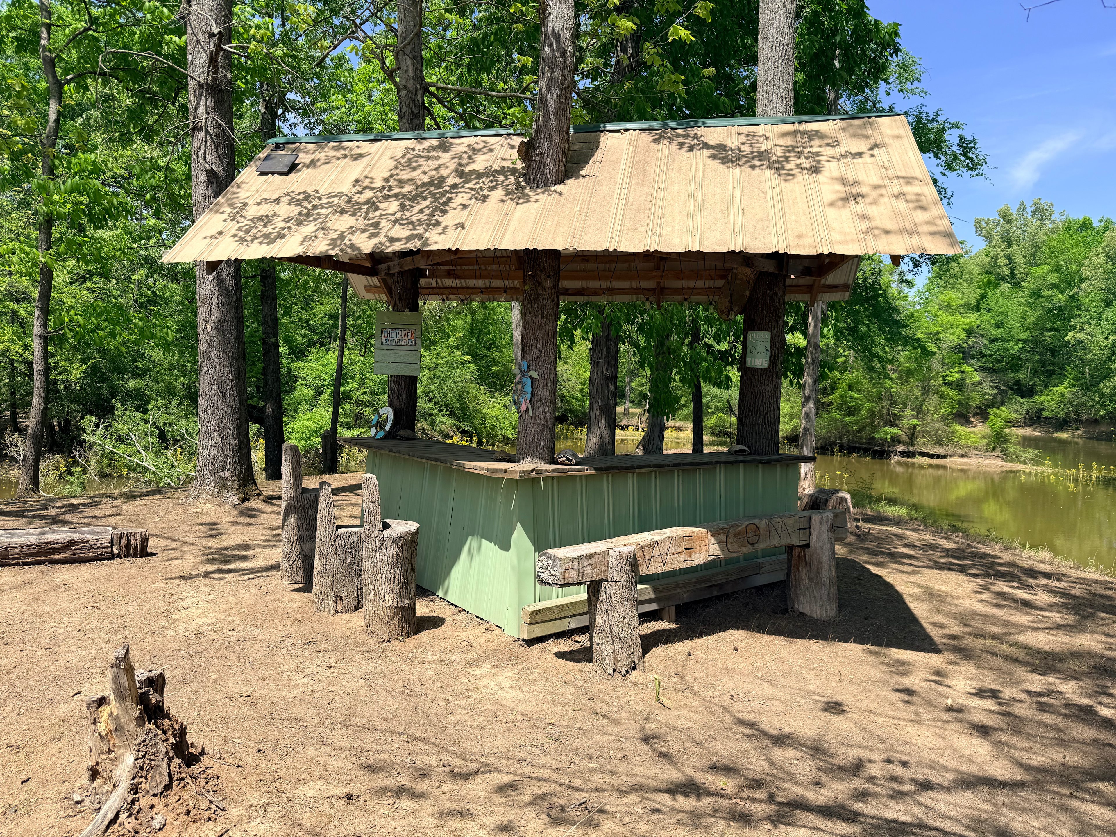 Whites creek Hideaway B