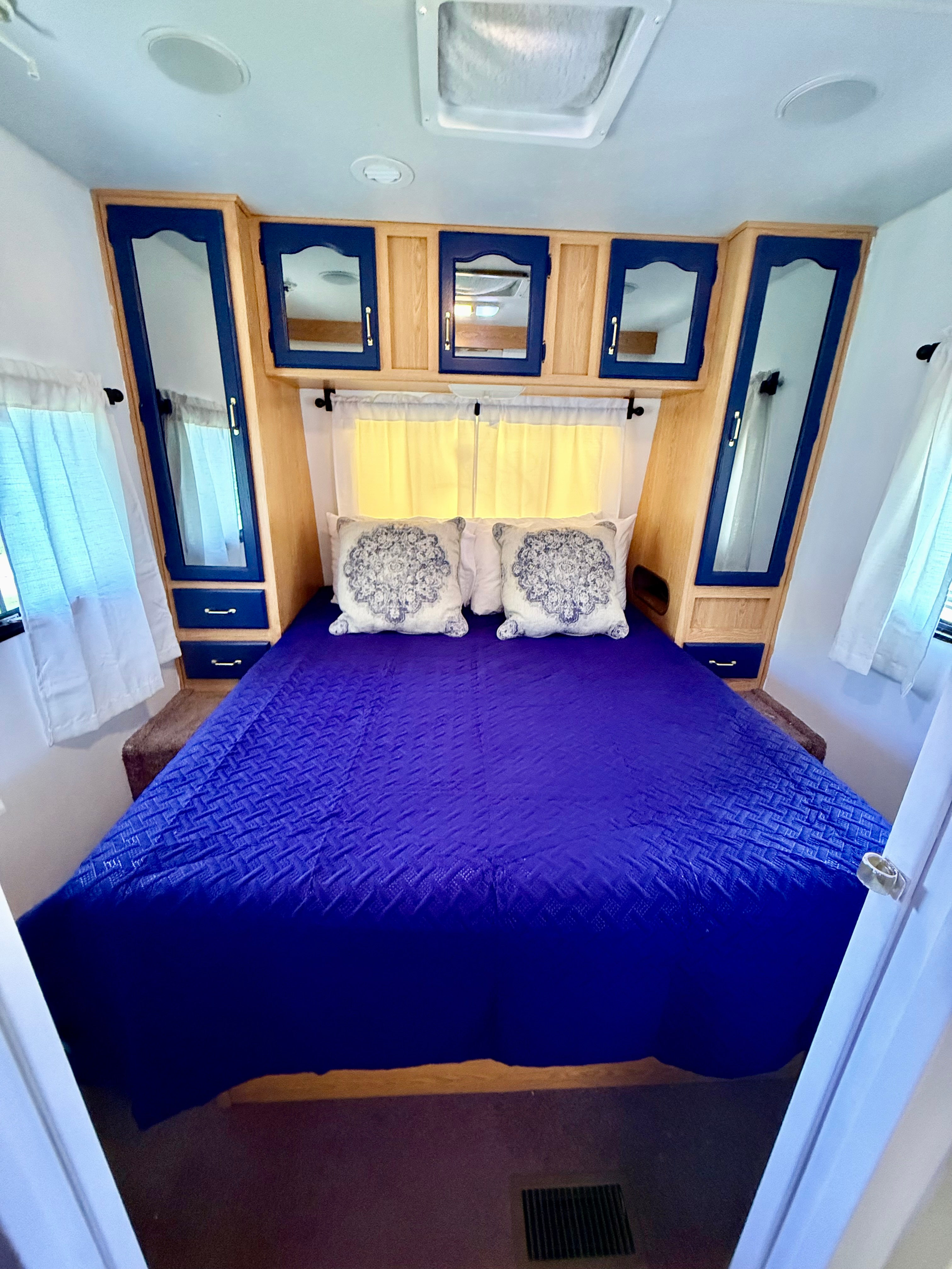 Whites creek Hideaway B