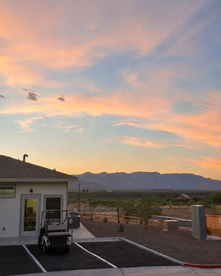 Roosevelt Lake Cottages