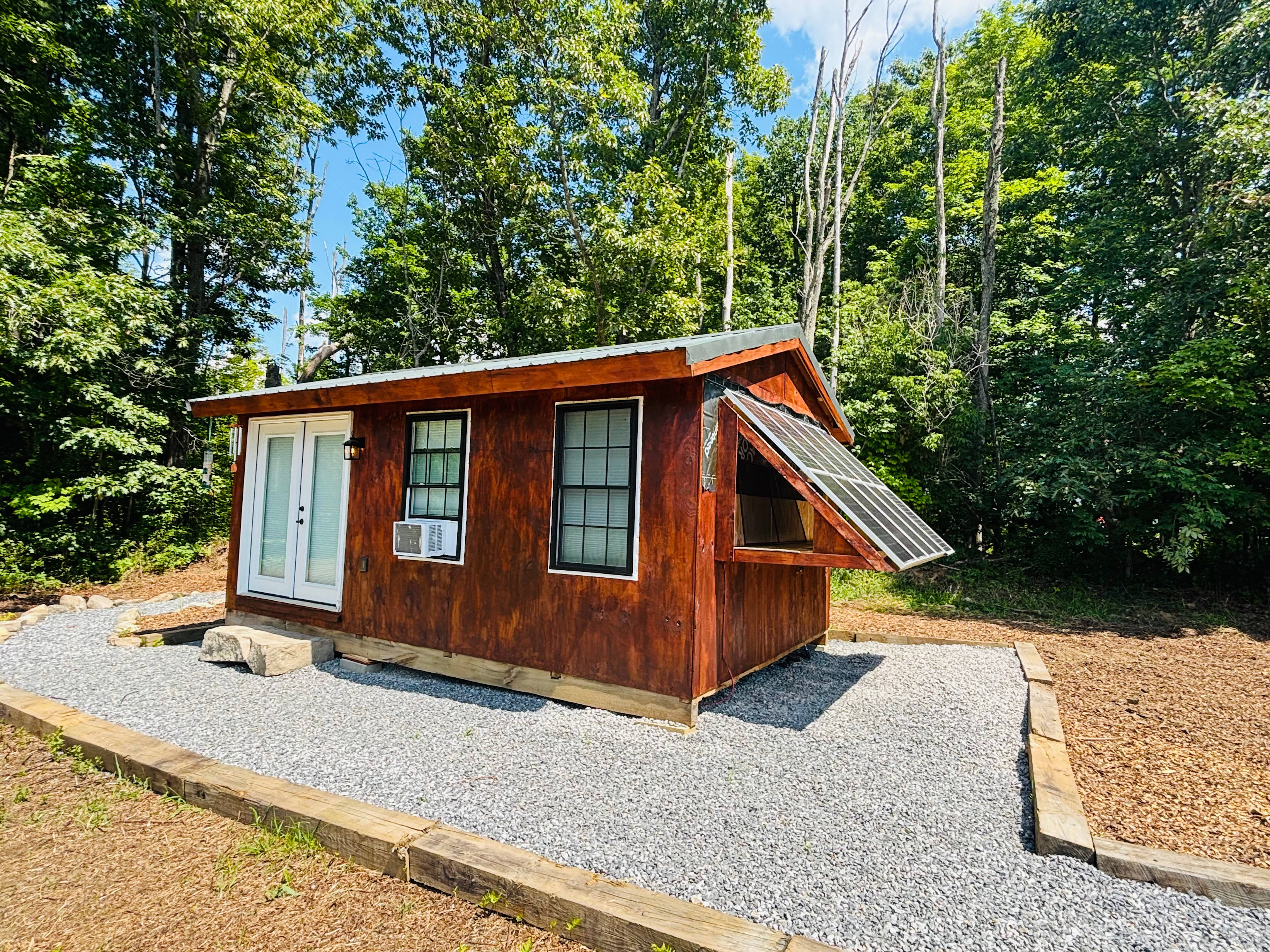 Off Grid Rustic Cabin Retreat