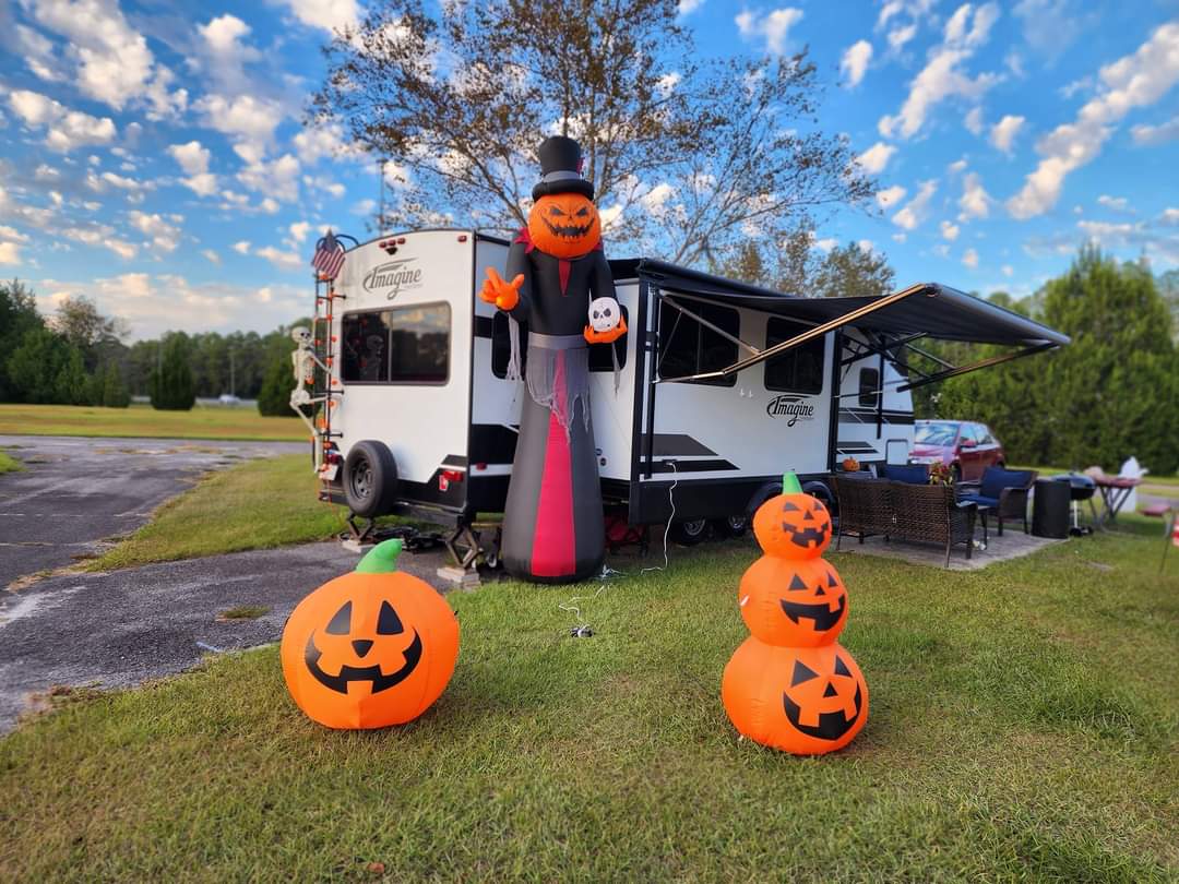 Palms and Pines Campground & RV Park