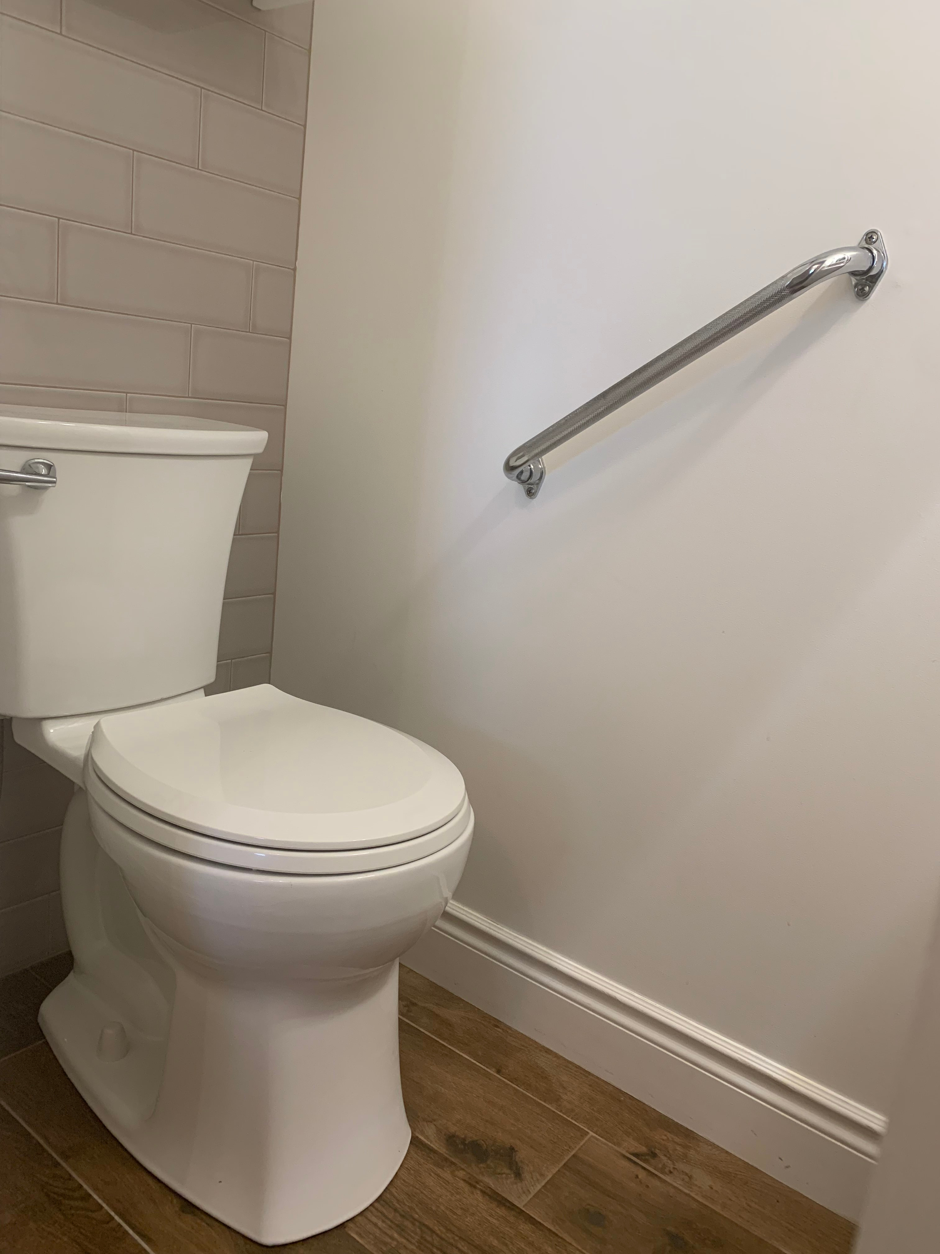 FARMSTAY SUITE - Private indoor half-bath.