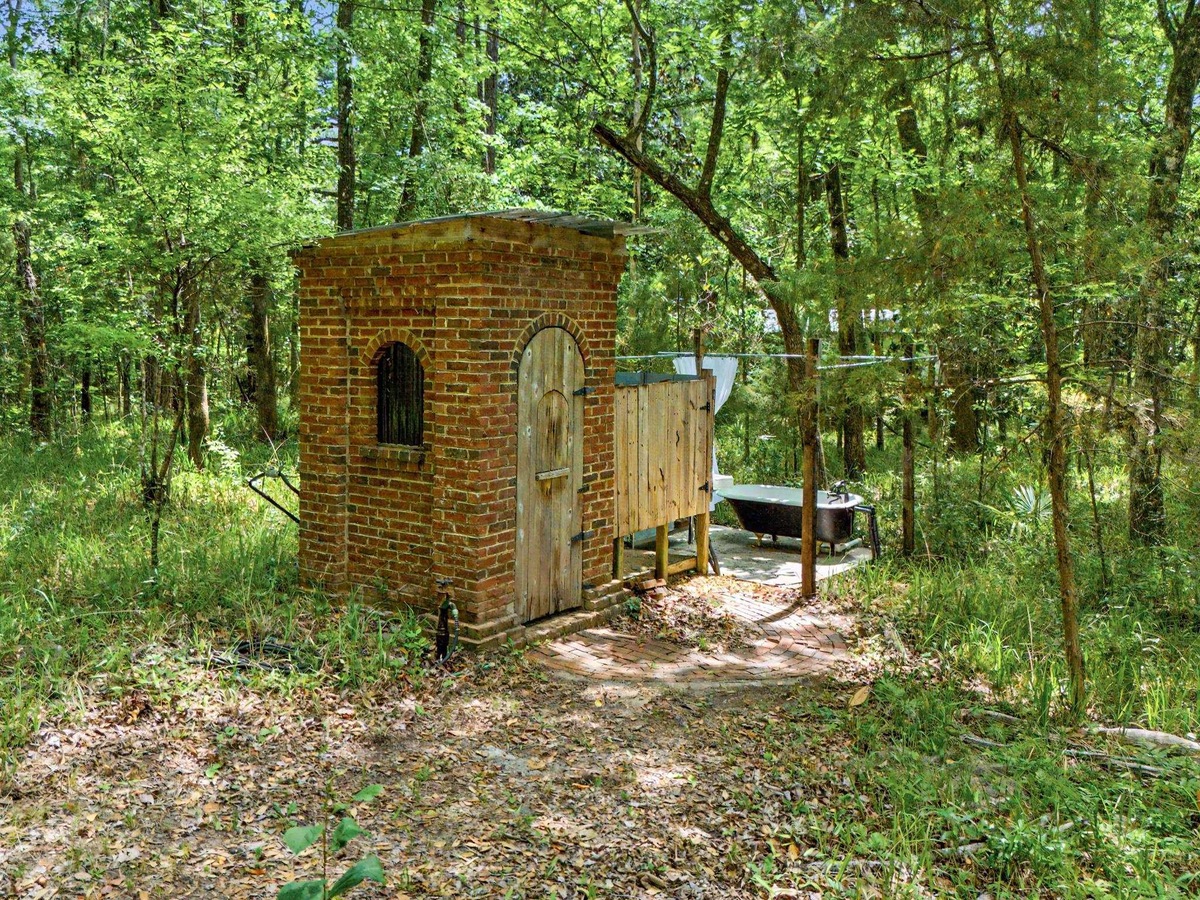 Sopchoppy Treehouse