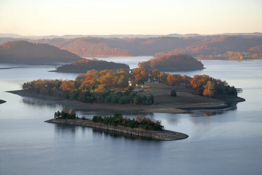 Dale Hollow Lake State Resort Park