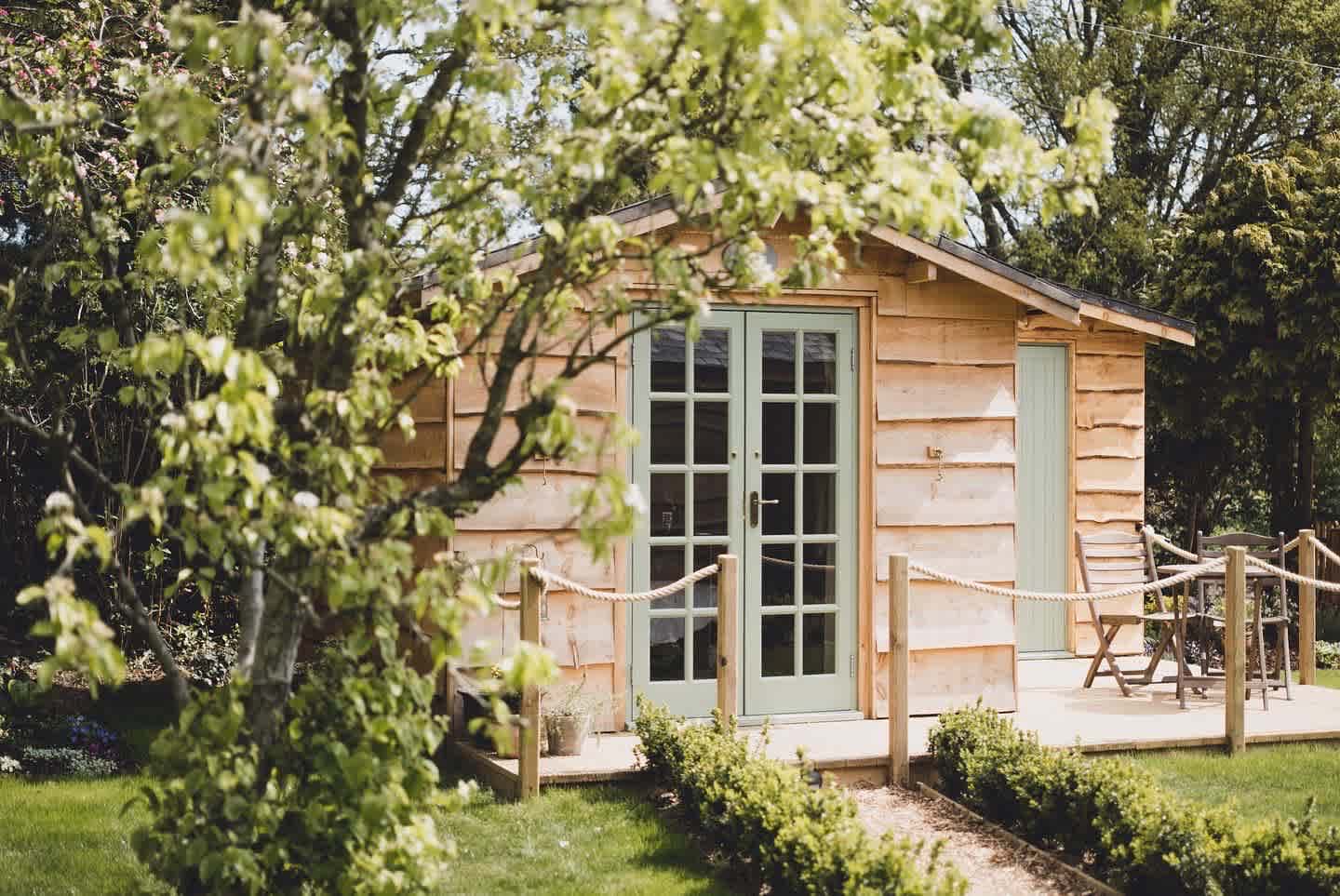 Pebble Lodge with luxury en-suite shower room.  