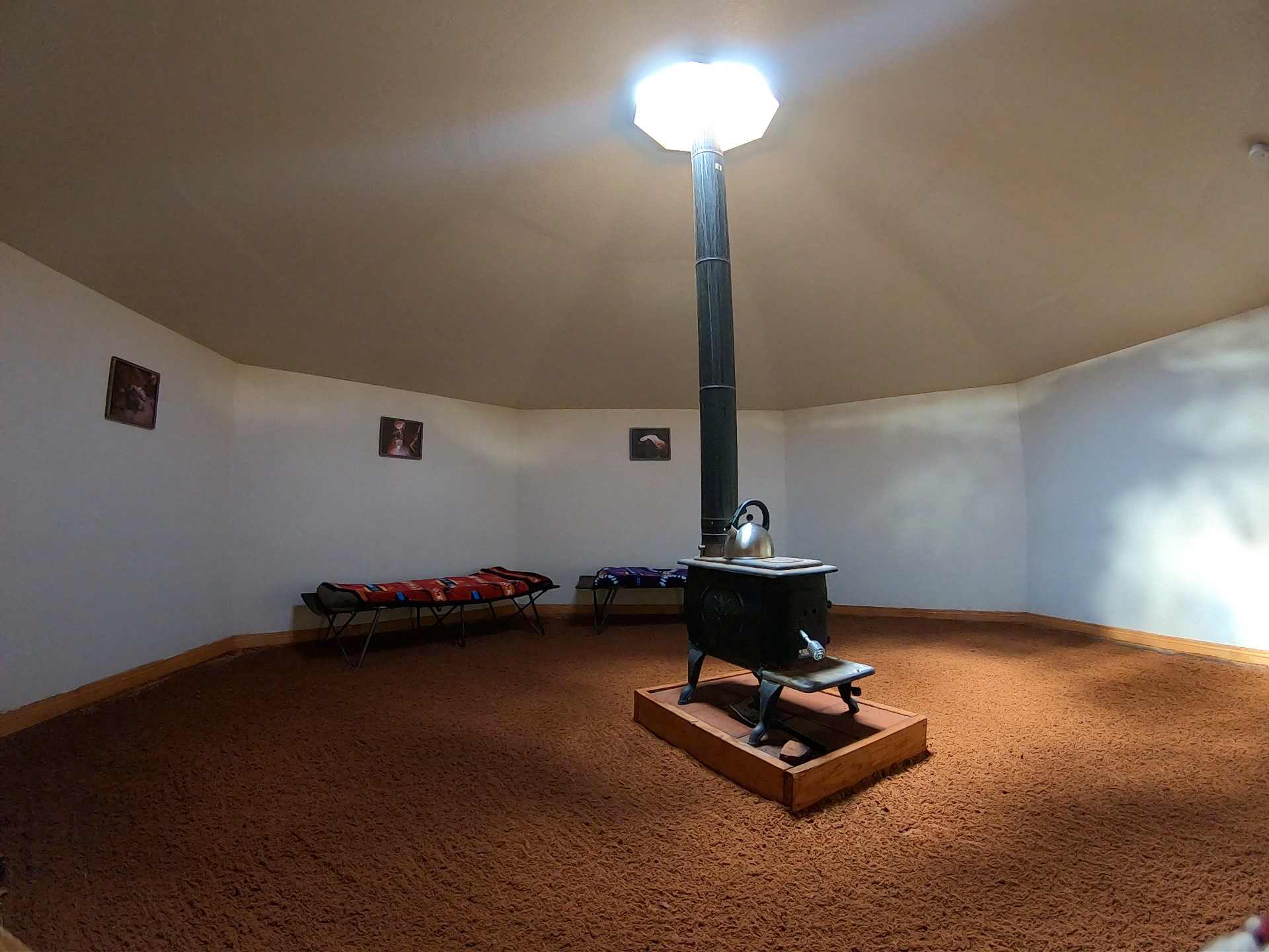 Antelope “Canyon” Hogan B&B