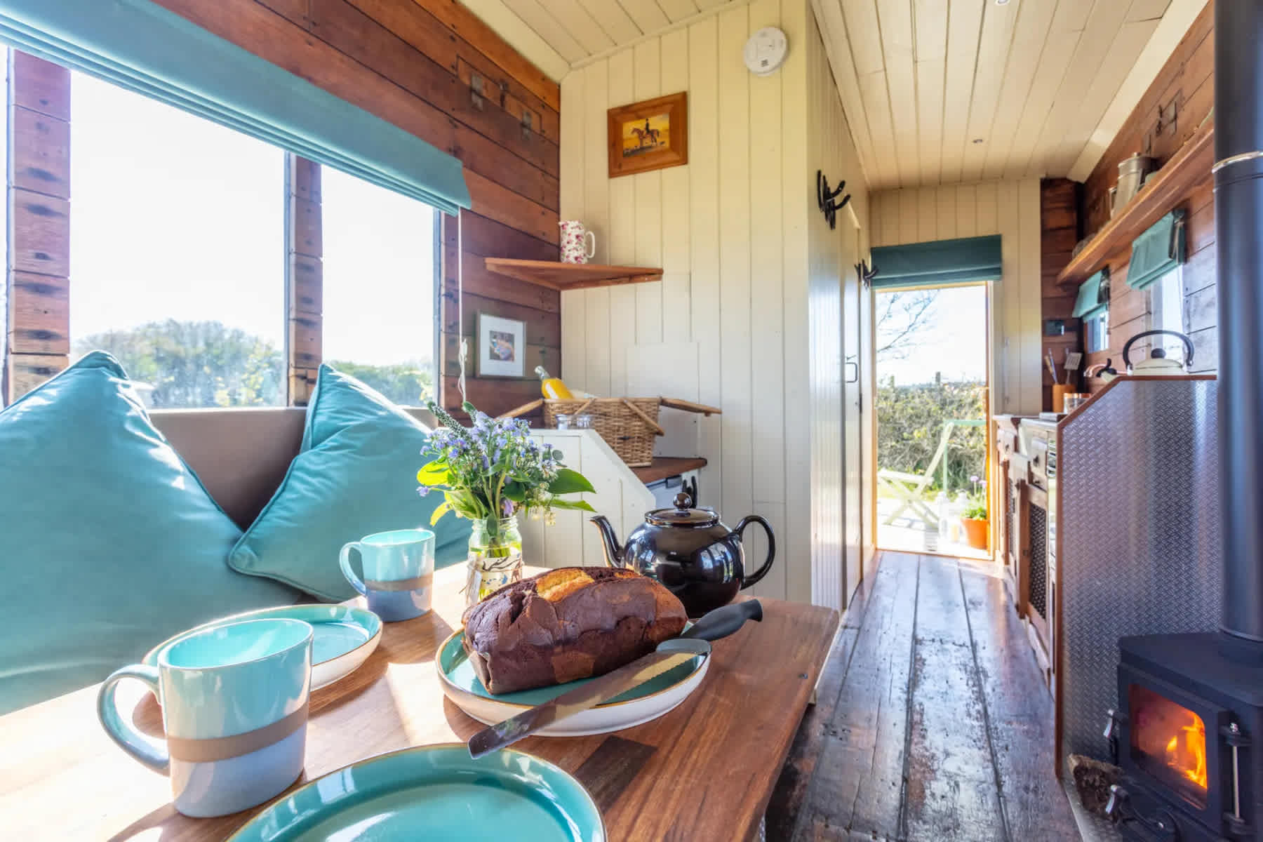 Romantic Country Glamping
