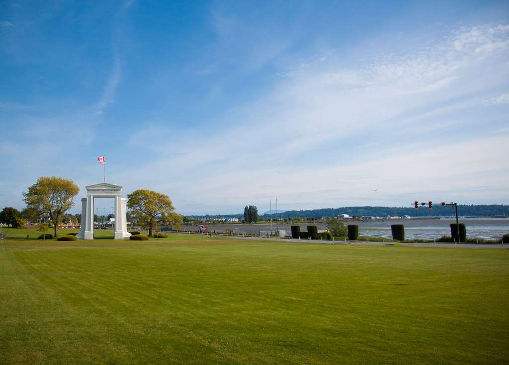 Peace Arch Provincial Park