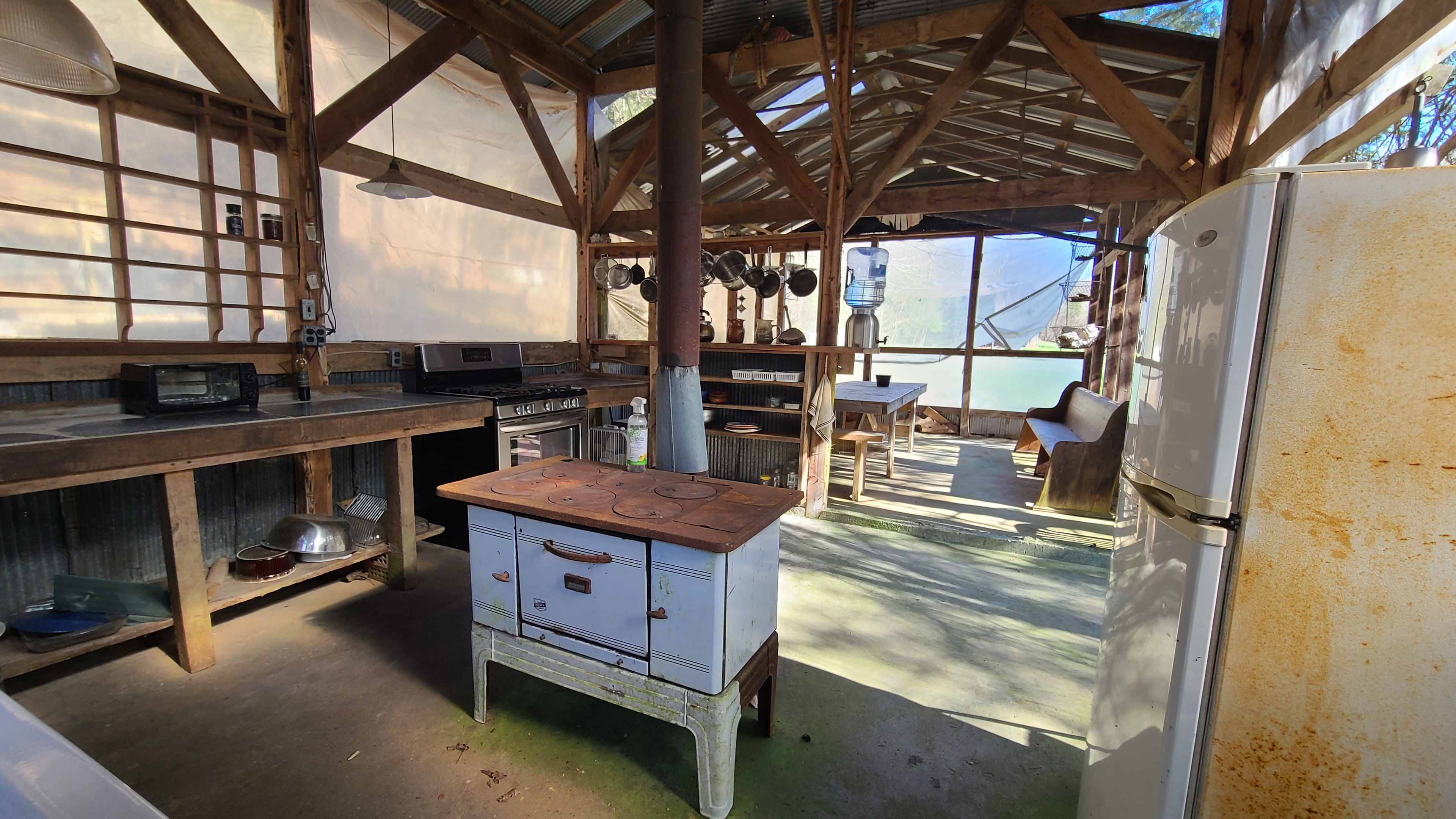 Summer kitchen 