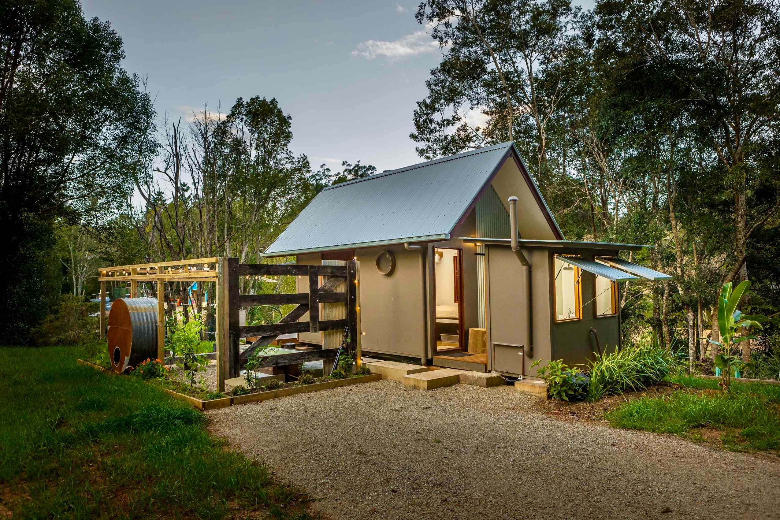 Creek Side Shepherds Hut Rail Trail