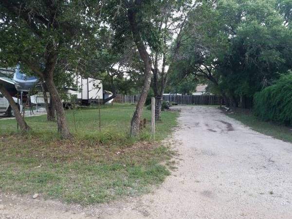 Medina River RV Park & Camping