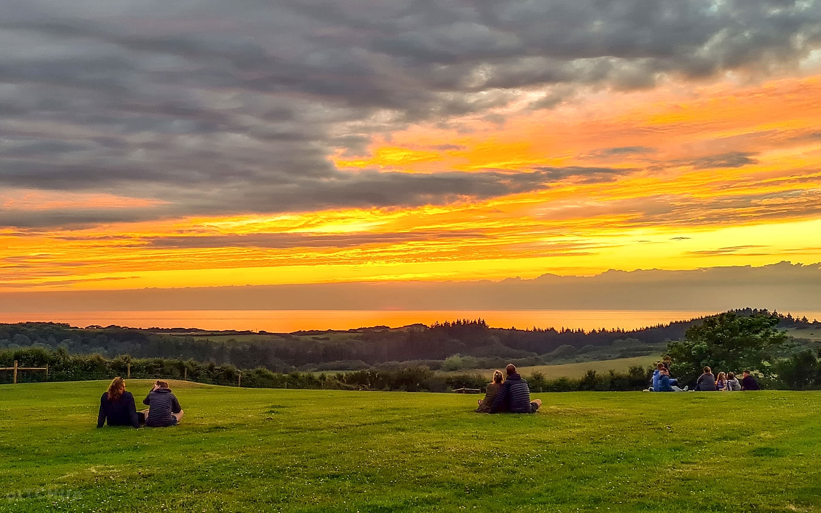 LEE MEADOW FARM CAMPING