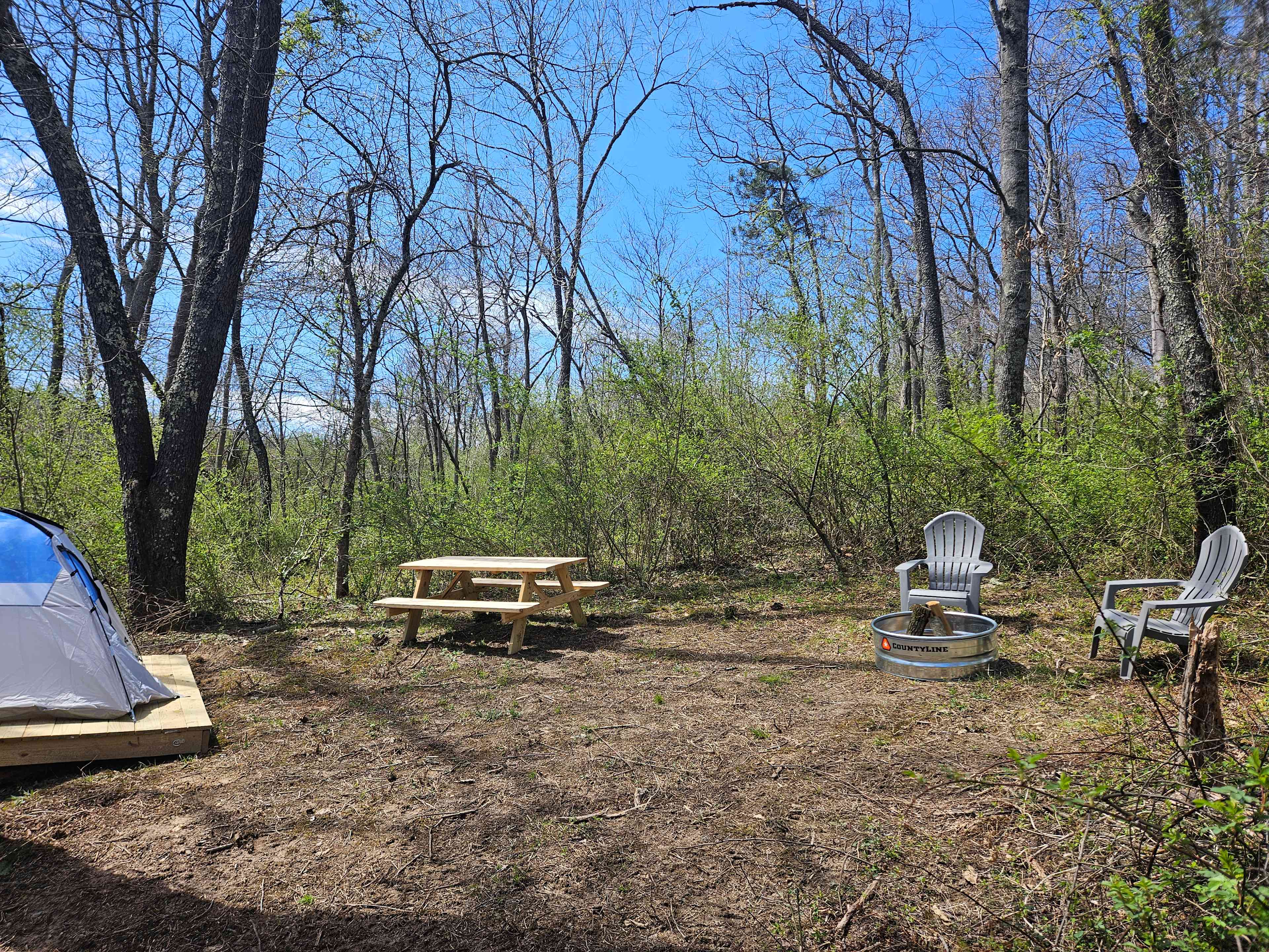 Hidden Hollow Campsite - Tent not included