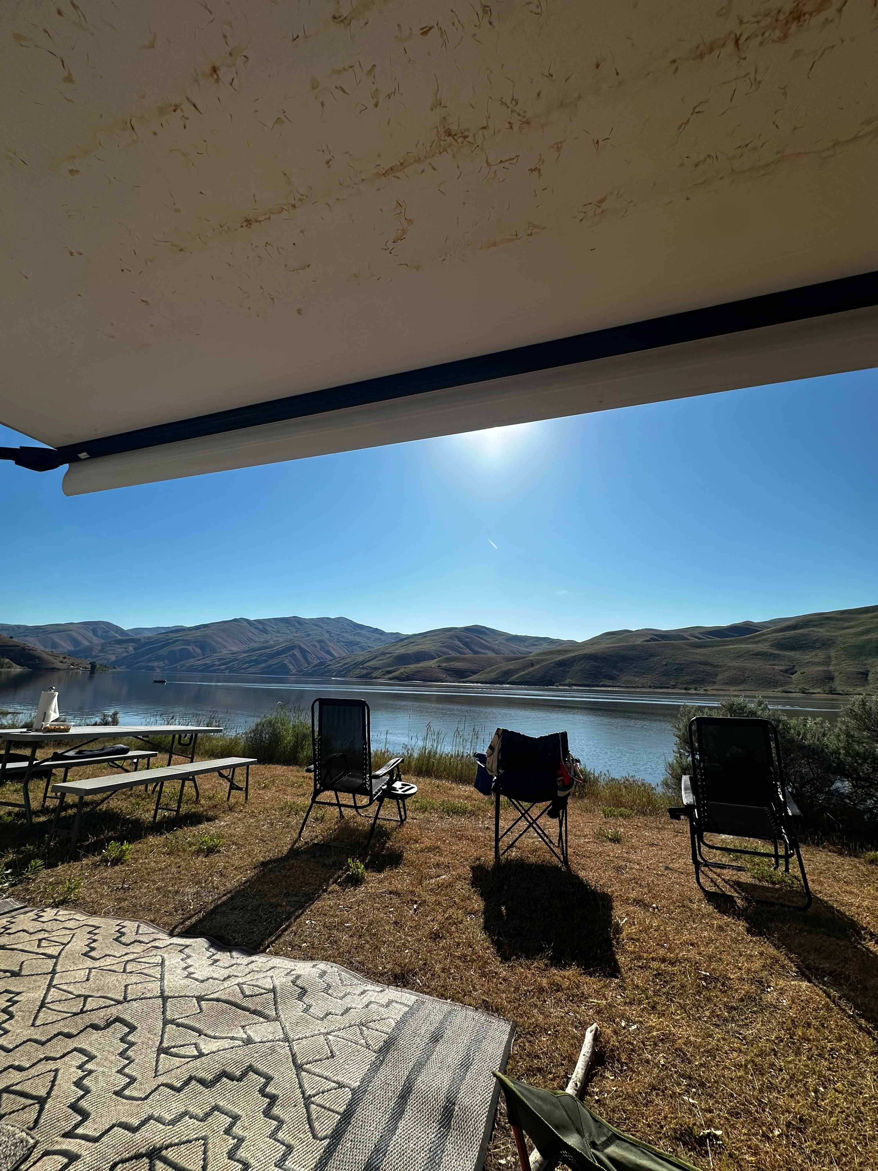 Waterfront RV camping brownlee
