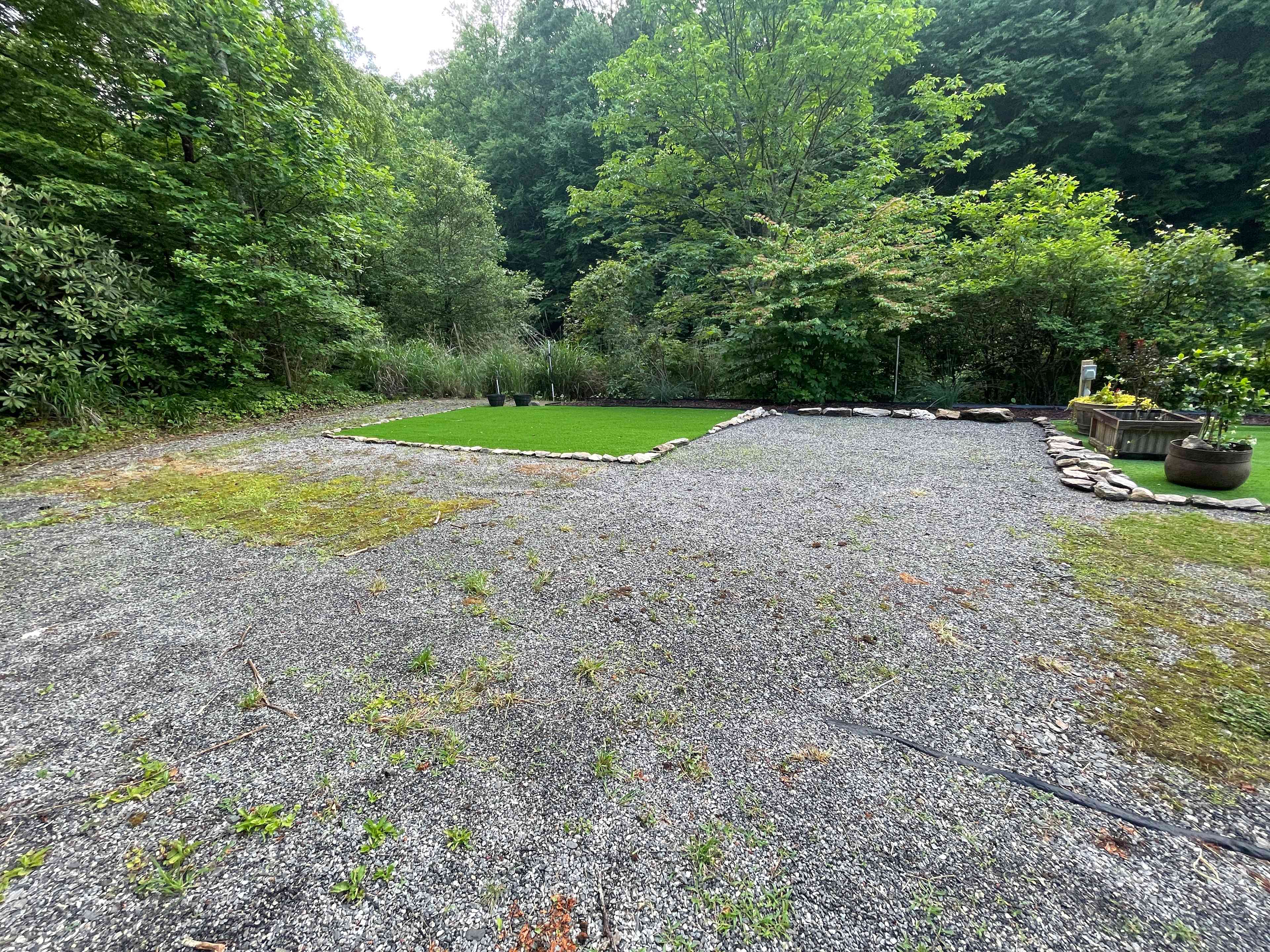 Trails & Tails Waterfalls Retreat