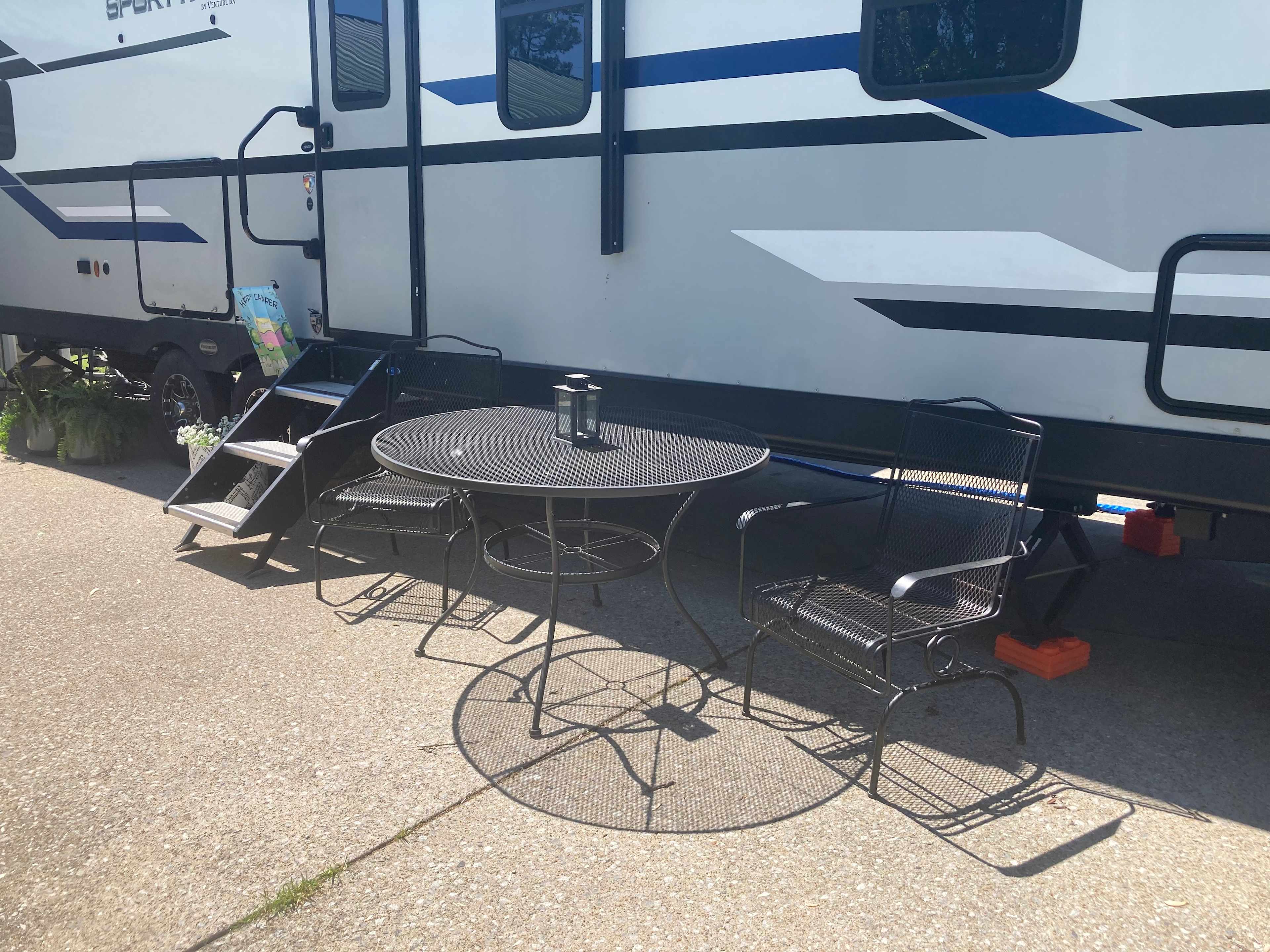 Kentucky Camper Stay Nearby Lakes