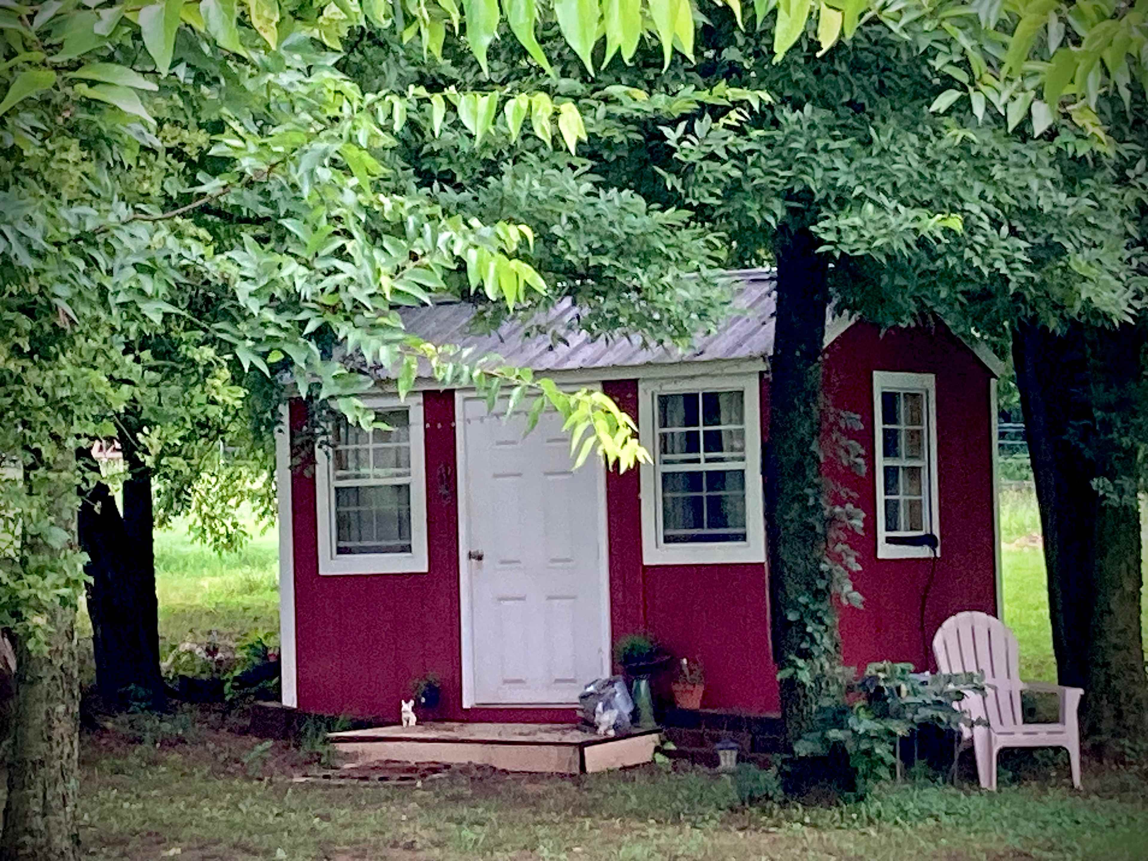 The perfect little crash pad when you just don’t feel like setting up a tent. 