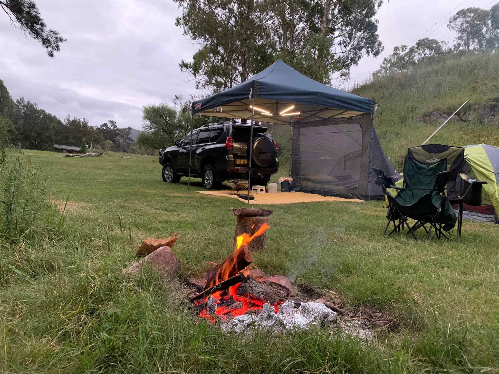 Glenroy Cottages and Camping