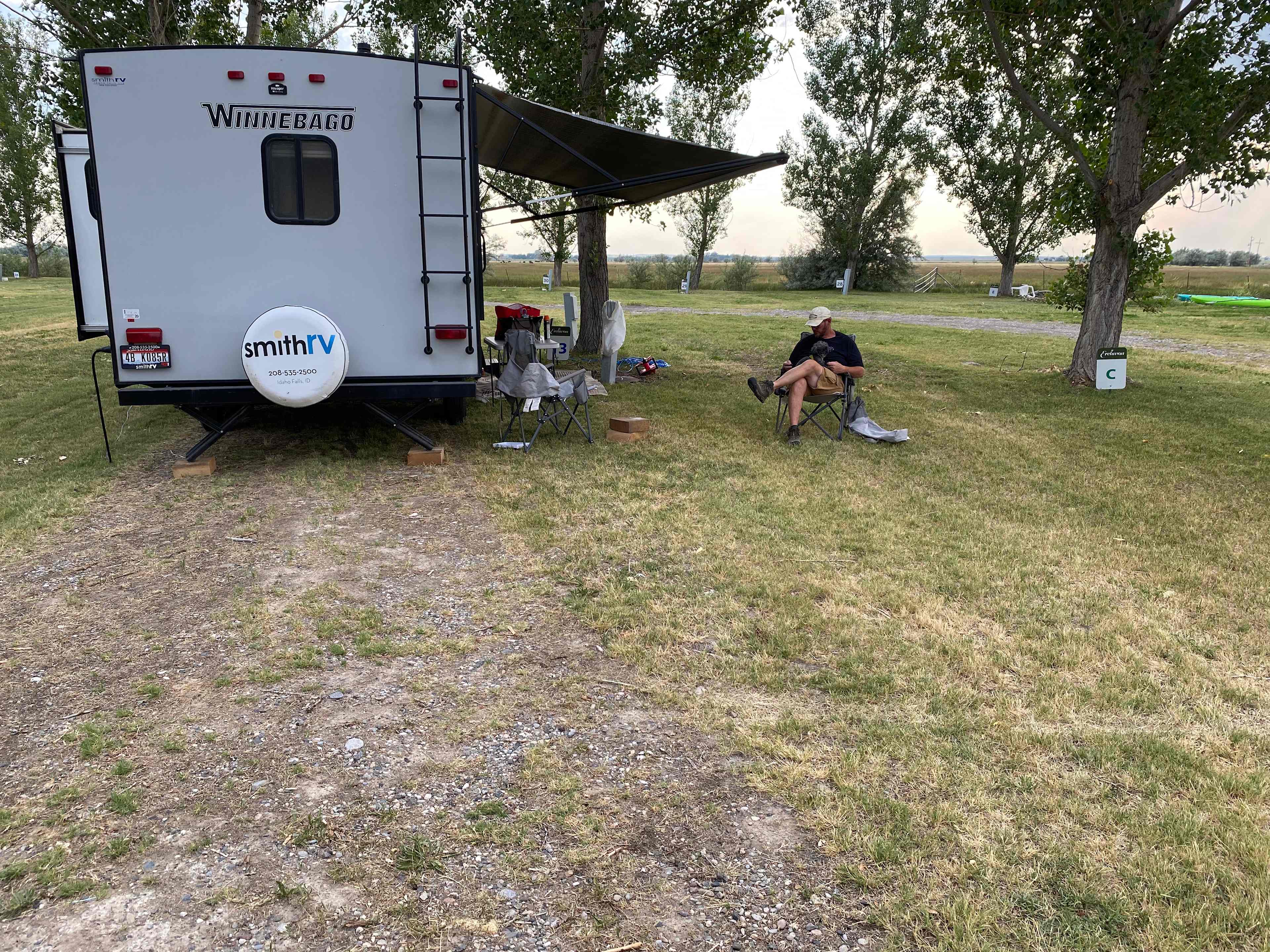 The lodge at western wings, RV park