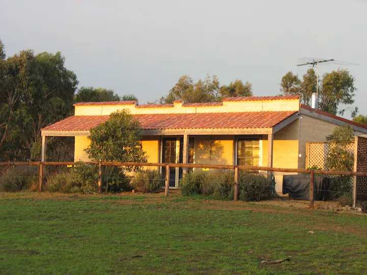 Dees Villa