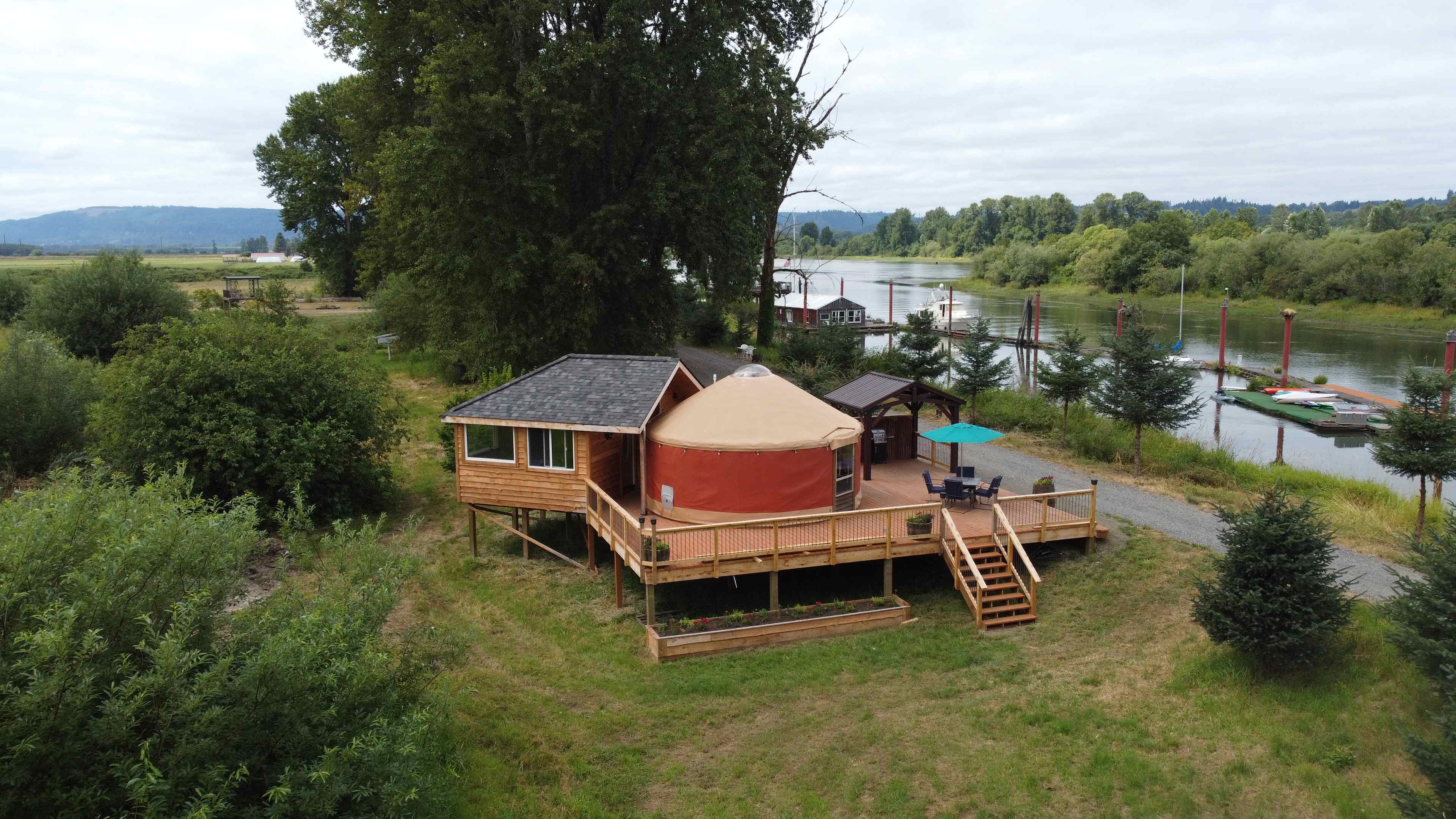 Batwater Station on Columbia River
