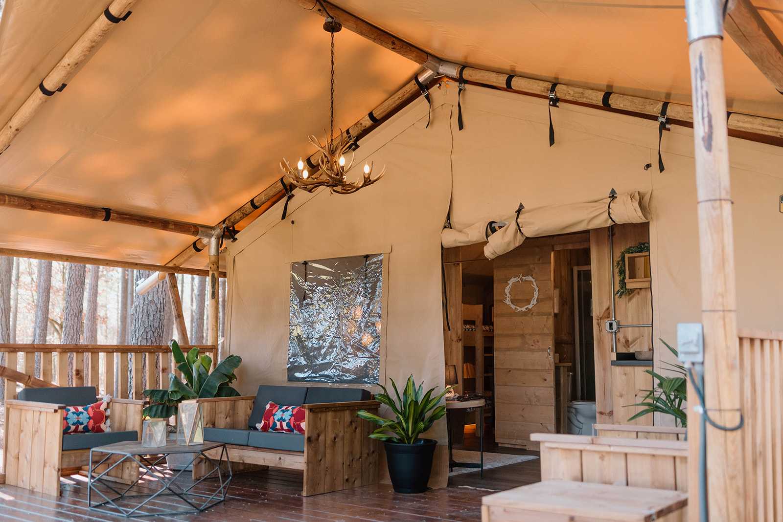 Sugarneck Glamping Resort, NC