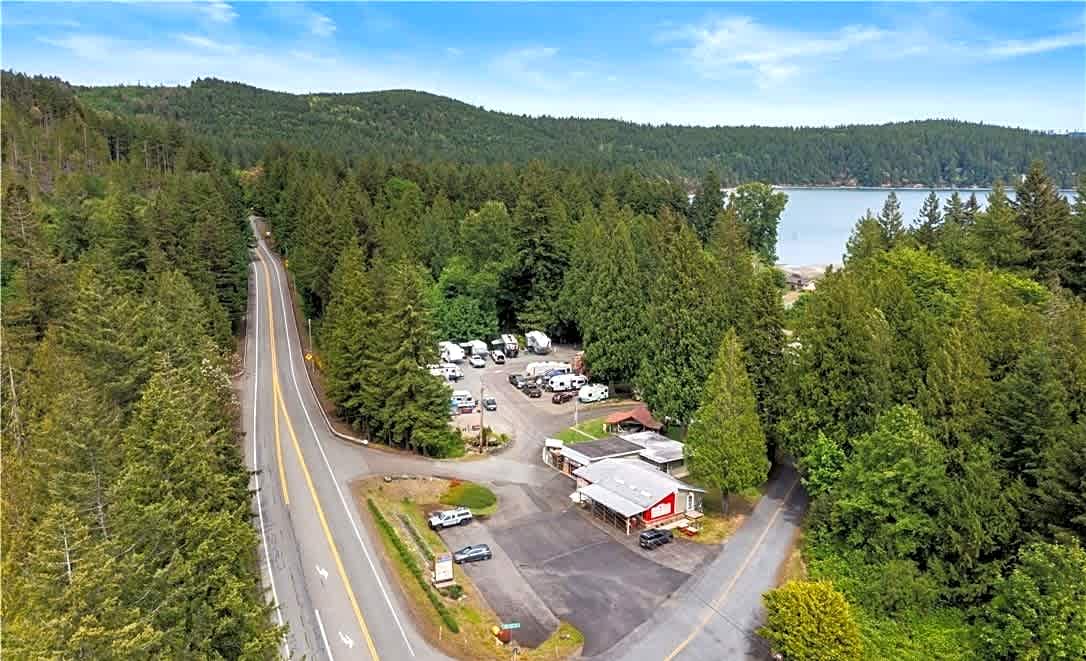 Cove RV Park & Country Store