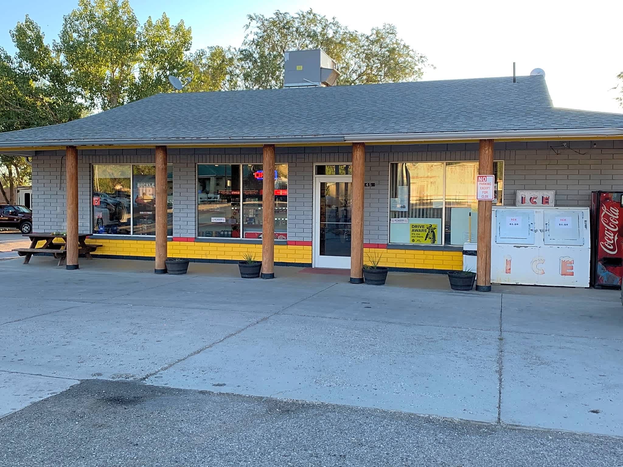 Flying U Country Store & RV Park