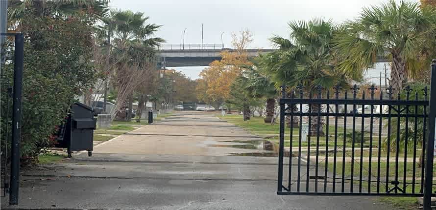 Pelican RV Park New Orleans