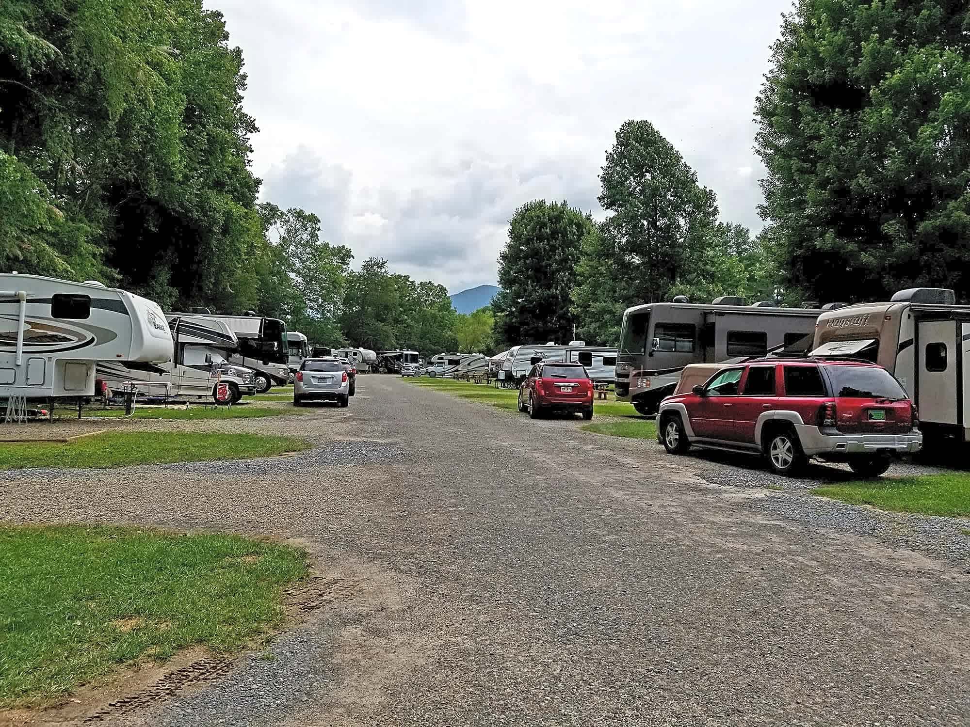 Creekwood Farm RV Park