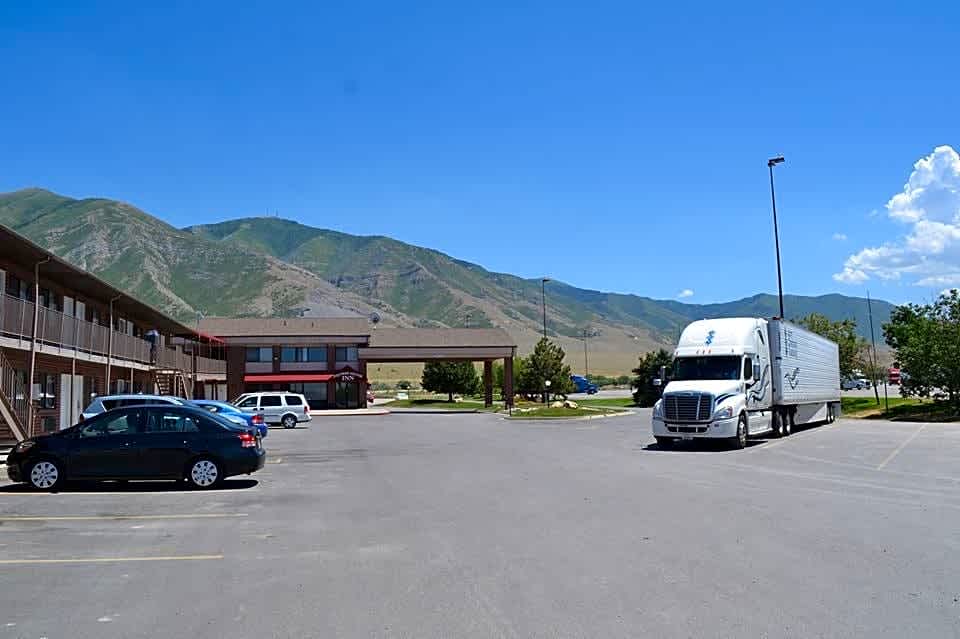 Oquirrh Mountain Inn & RV Park