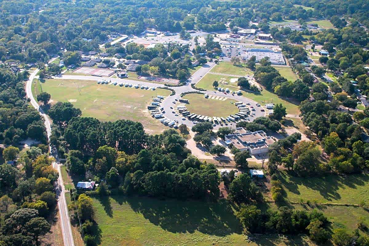 Mineola Civic Center Campground