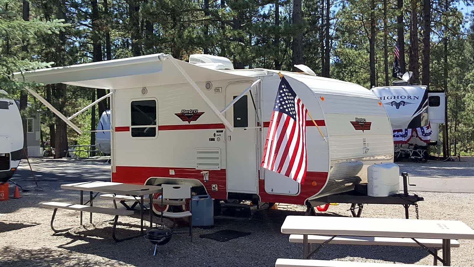 Clio’s Rivers Edge RV Park