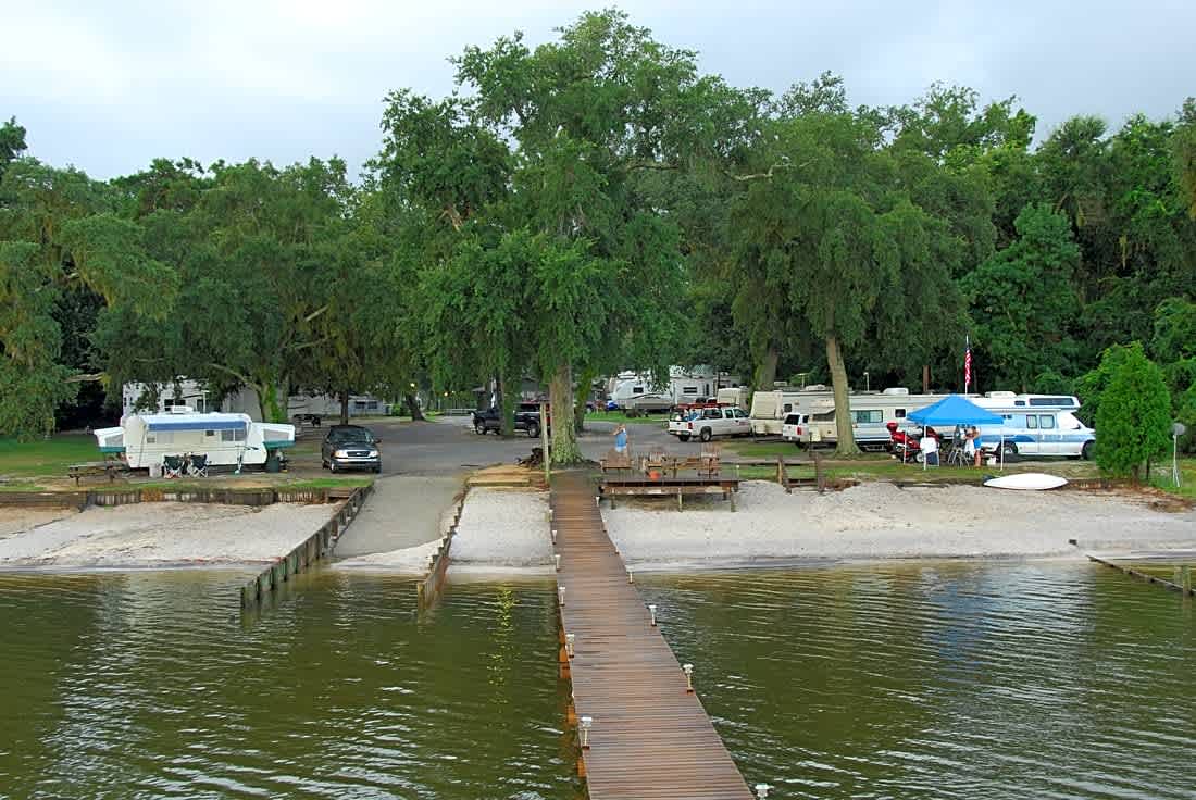 Bay Breeze RV on the Bay