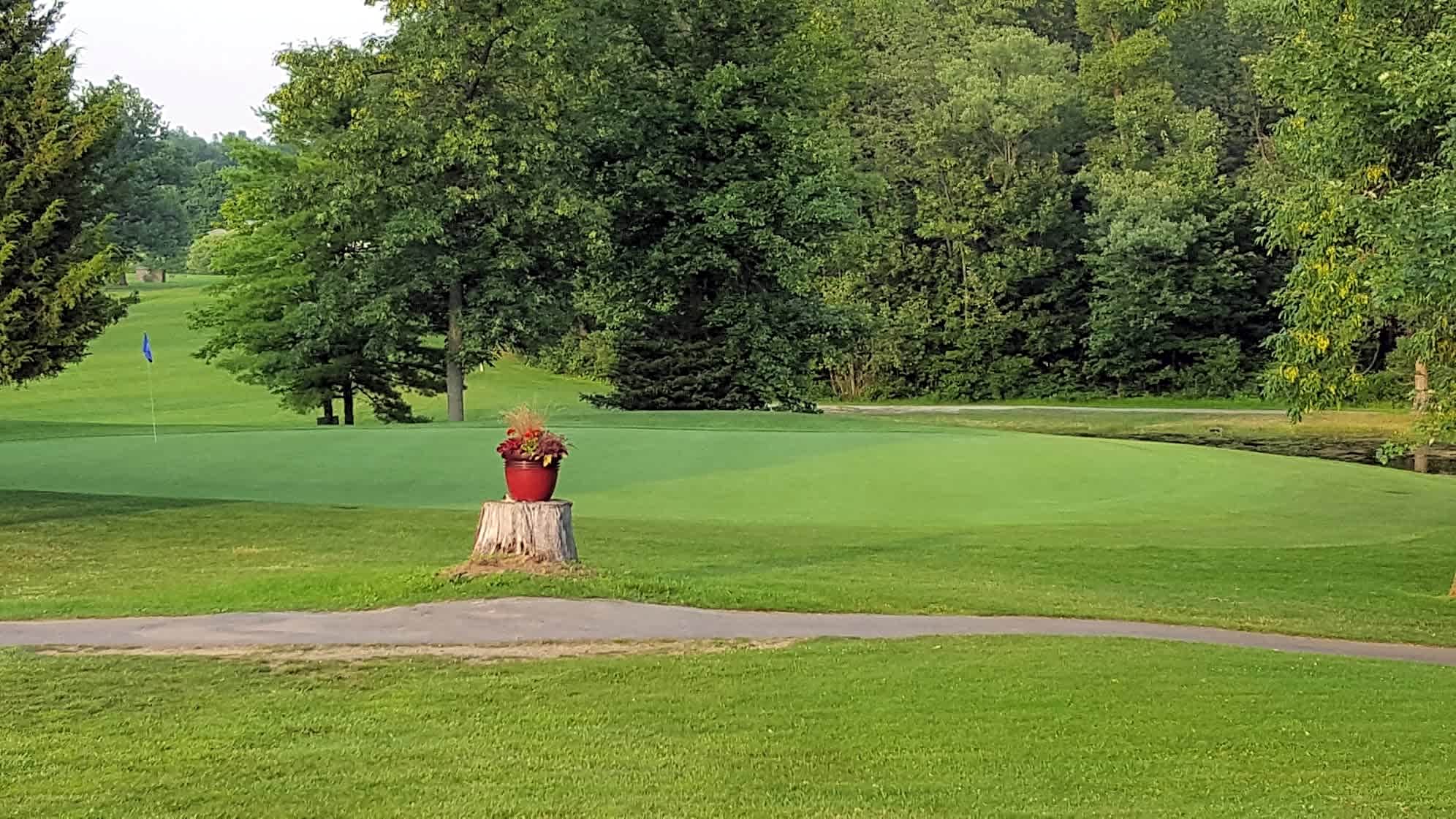 Hickory Ridge Golf &  RV Resort