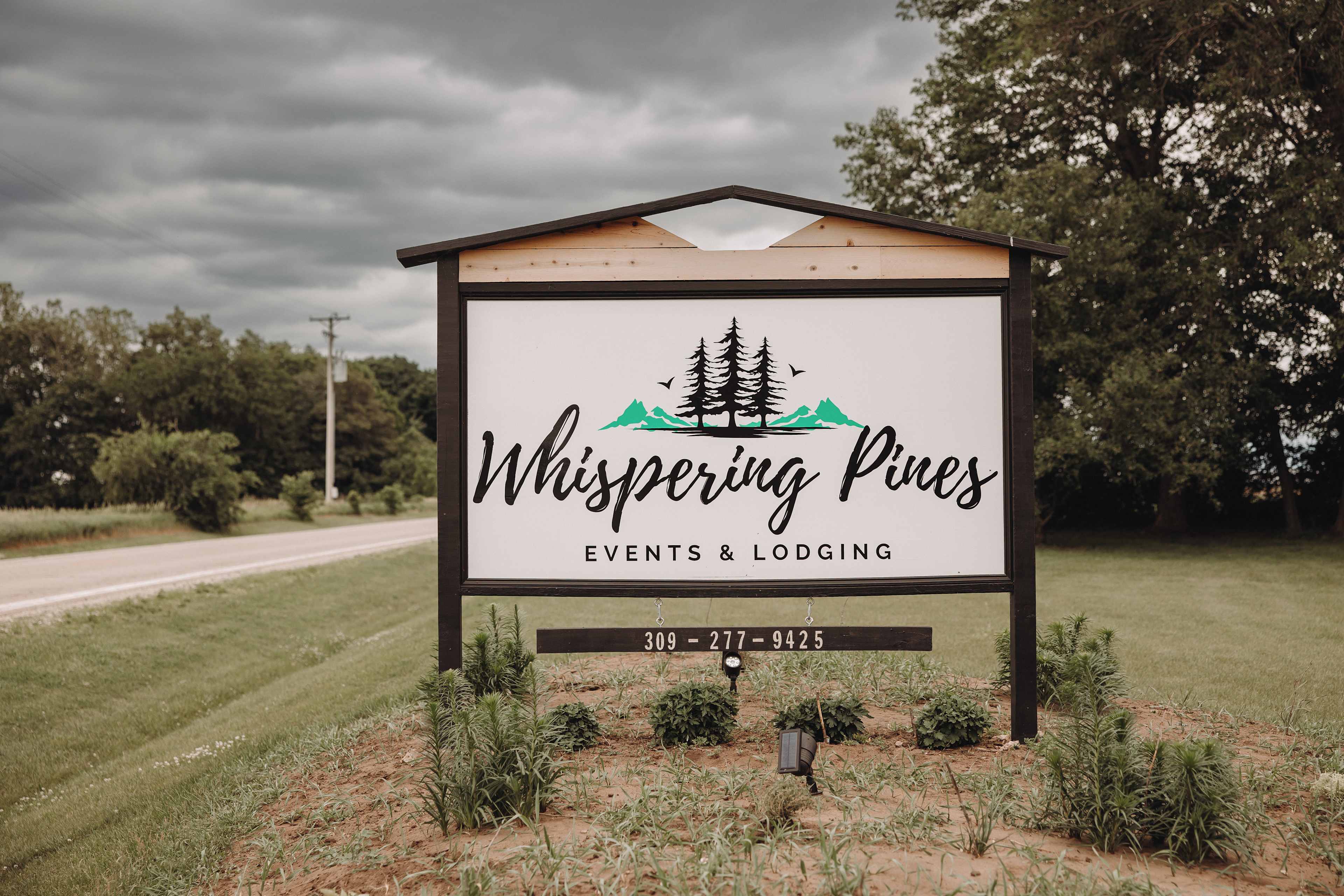 Whispering Pines Events & Lodging
