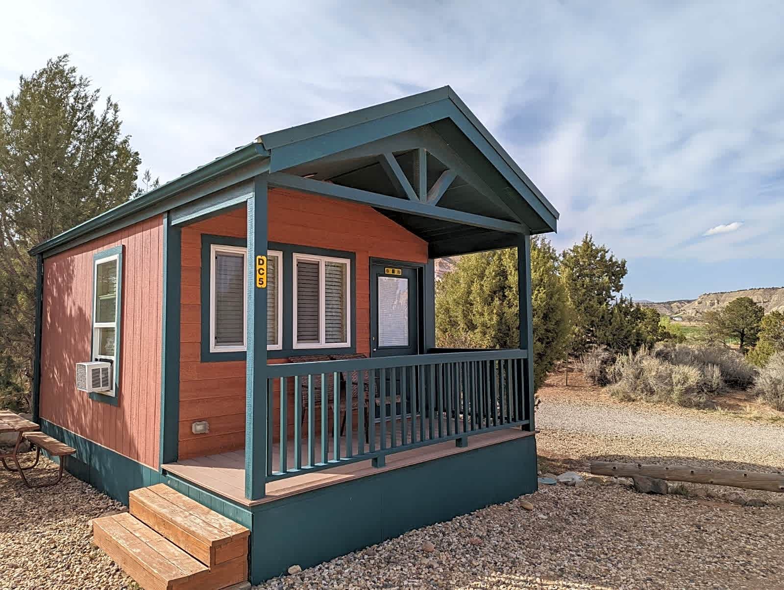 Deluxe Cabin (w/Bathroom) - Convenience Matters!