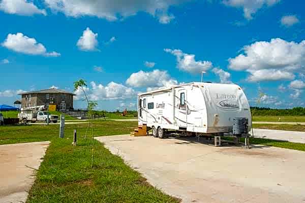 30/50 AMP RV Site
