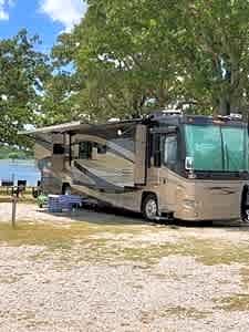 Waterfront Full Hook-up (50 Amp)