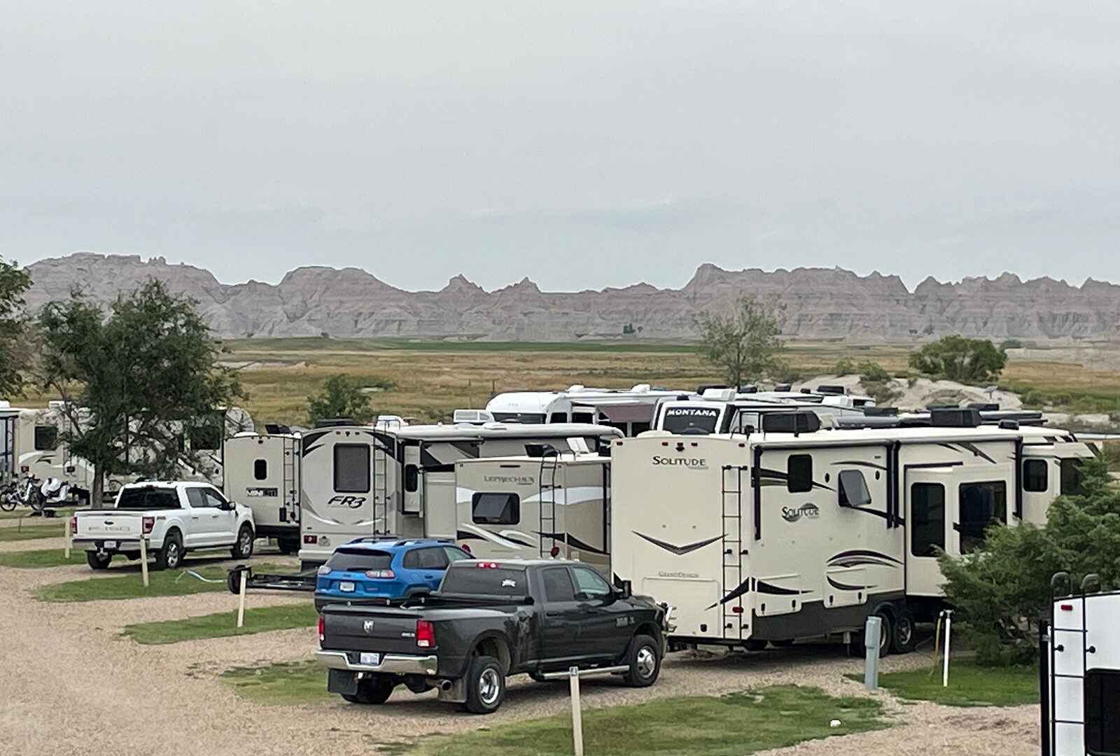 Badlands Hotel & Campground