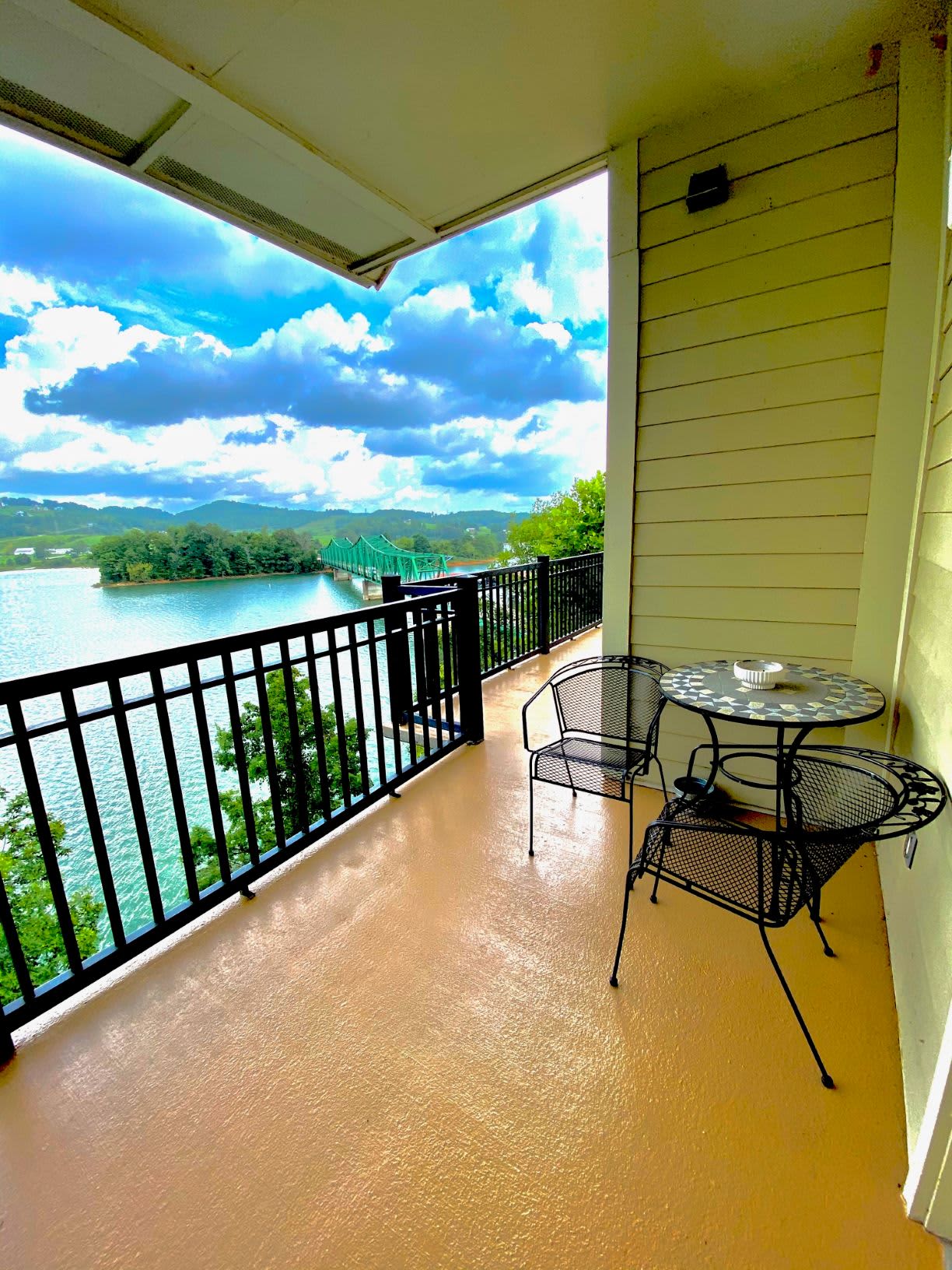 Lazy Days at Cherokee Lake