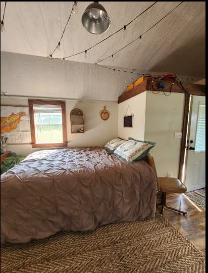 Queen Bed
