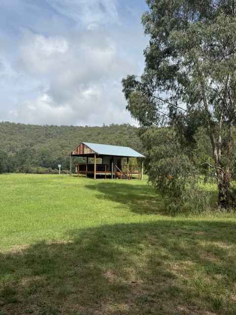 Colo River Hut