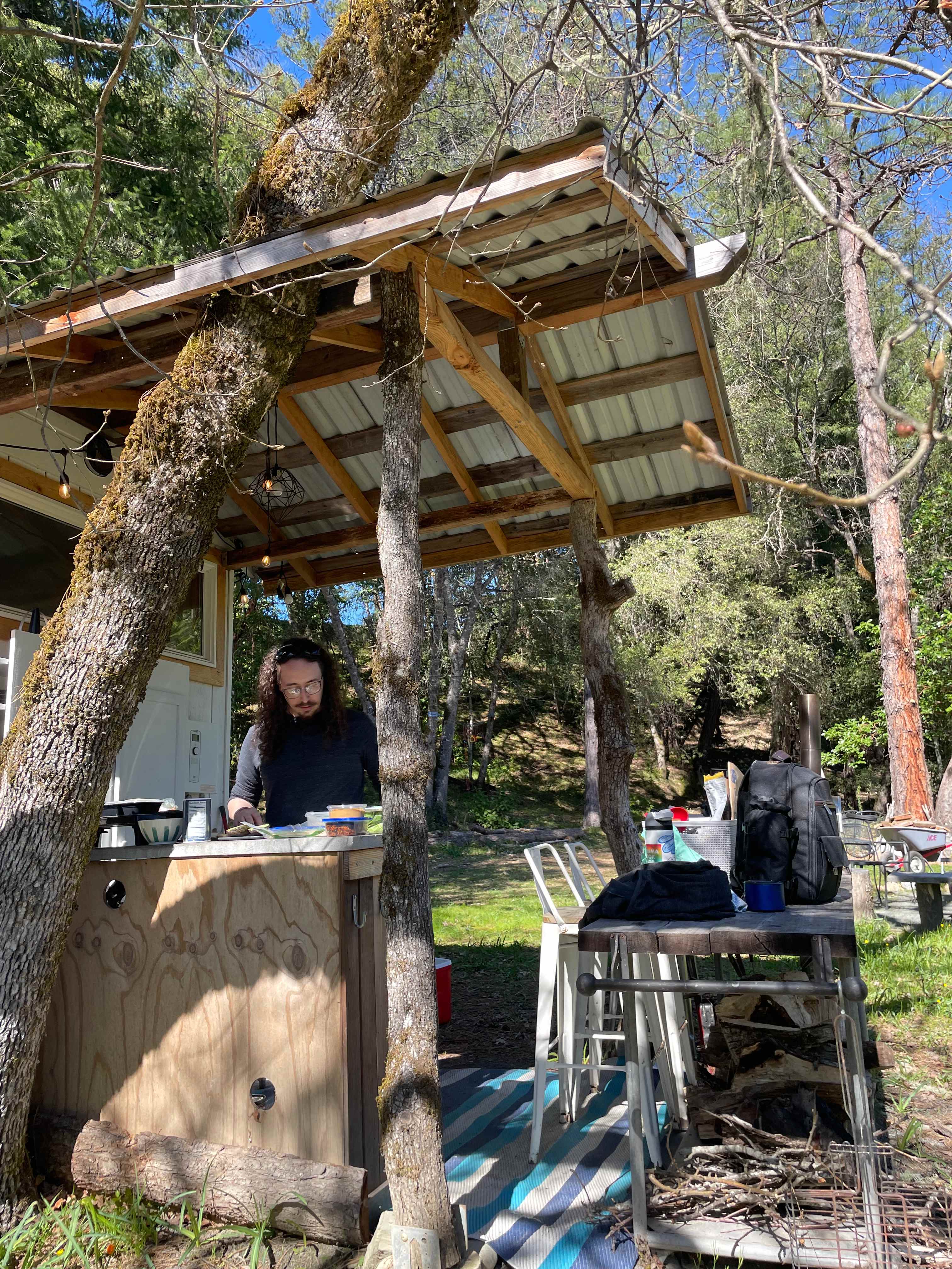 Lovely outdoor kitchen