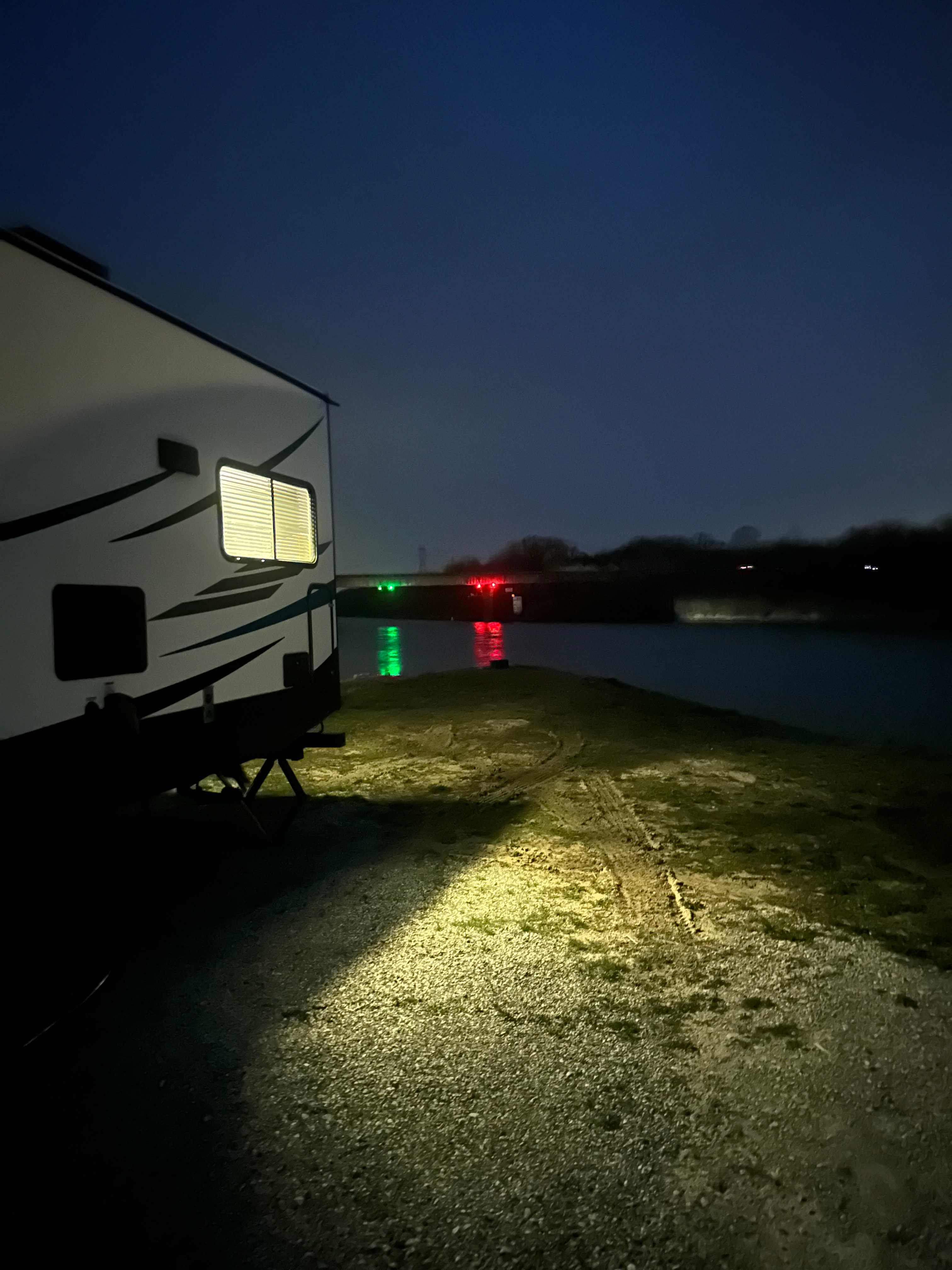 Kaskaskia River Camping & RV Park