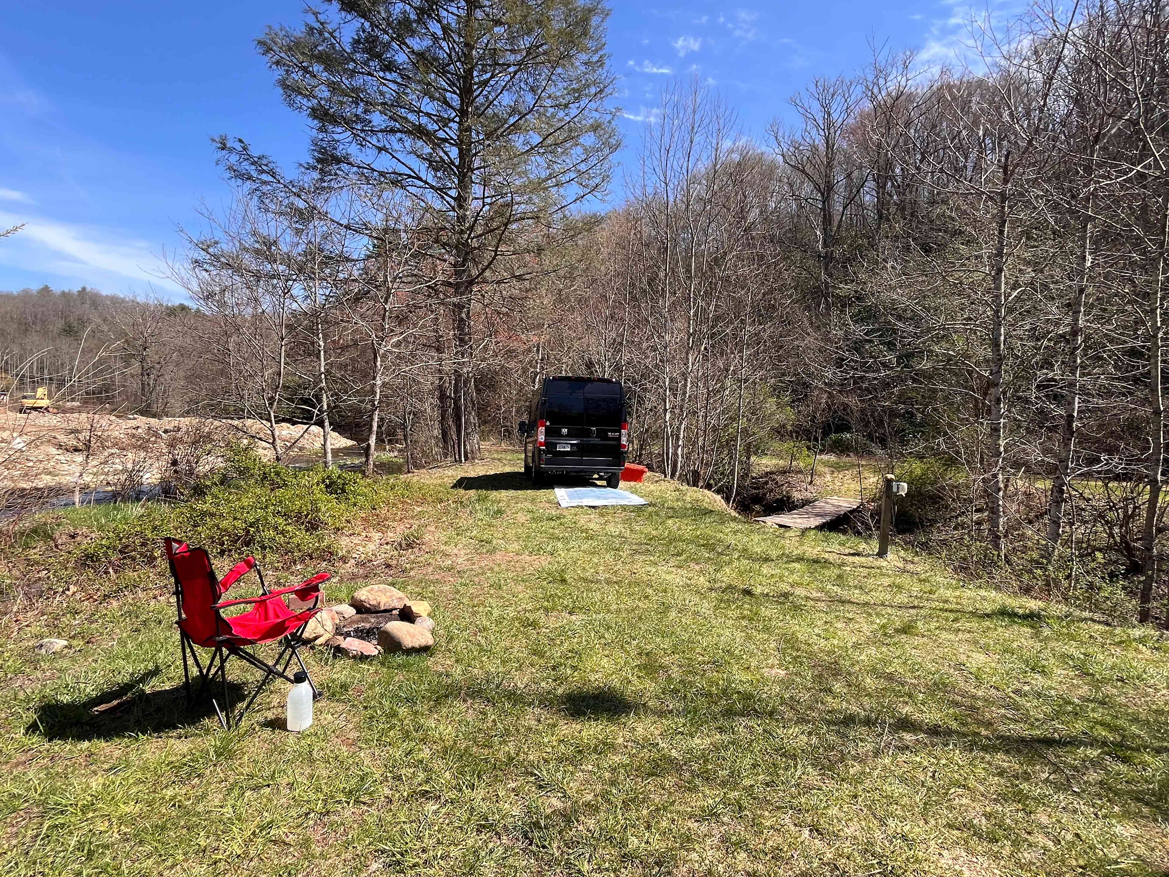 At the Ridge Camp-Riverside Escapes