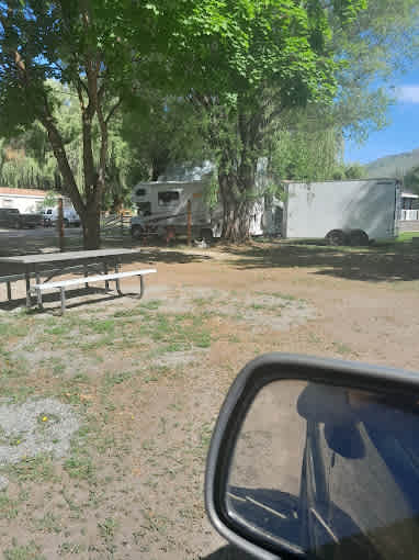 Kozy Kabins And RV Park